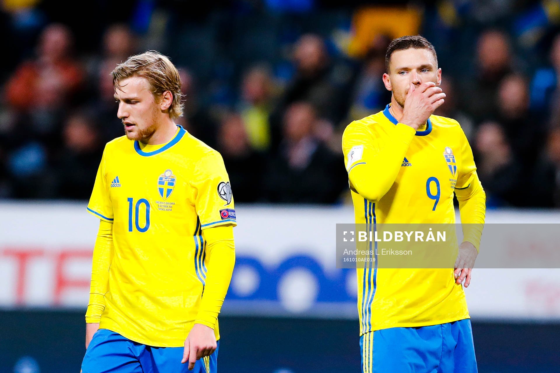 Sveriges Emil Forsberg och Marcus Berg deppar