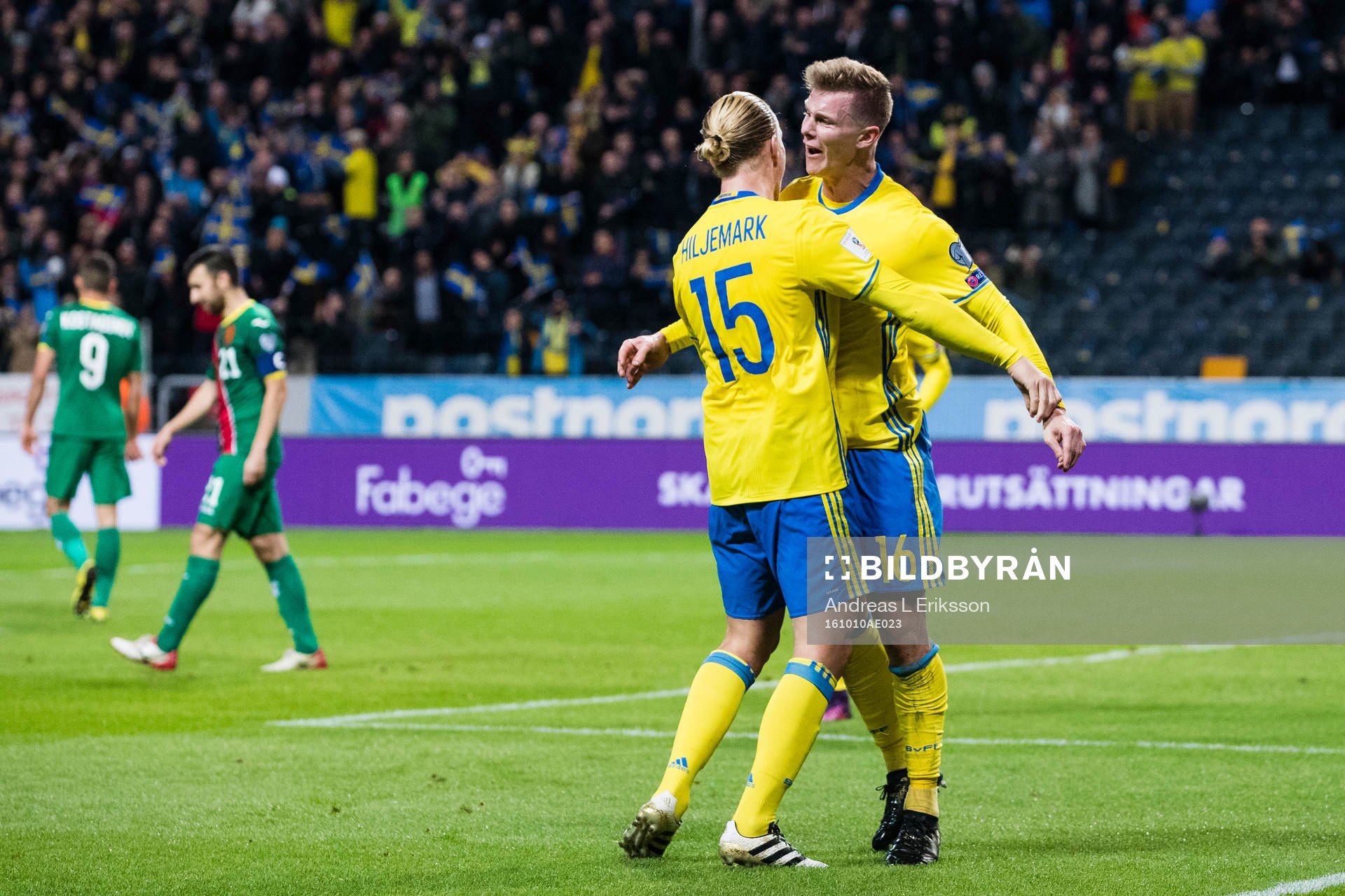 Sveriges Oscar Hiljemark jublar