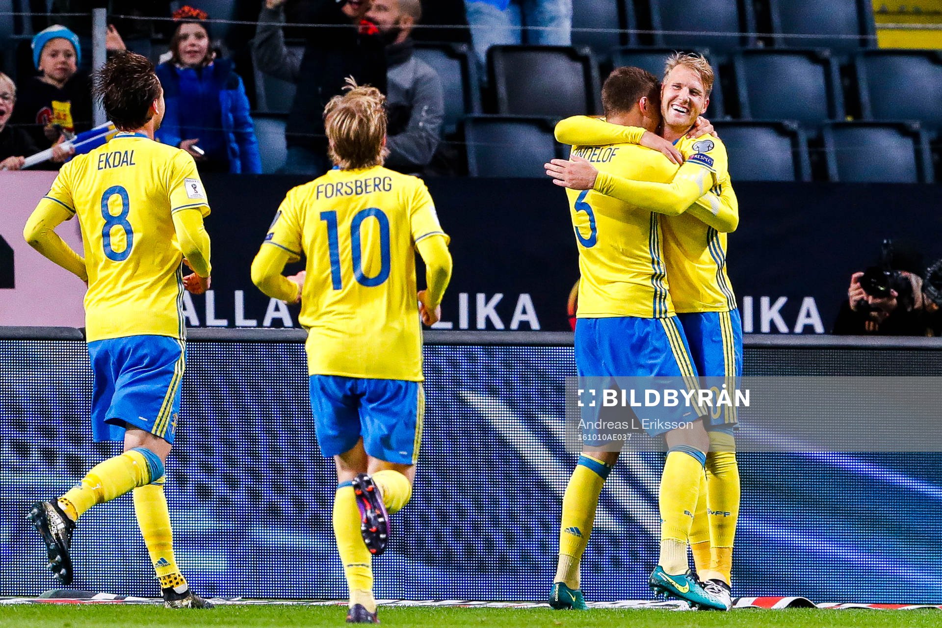Sveriges Albin Ekdal , Emil Forsberg , Ola Toivonen och