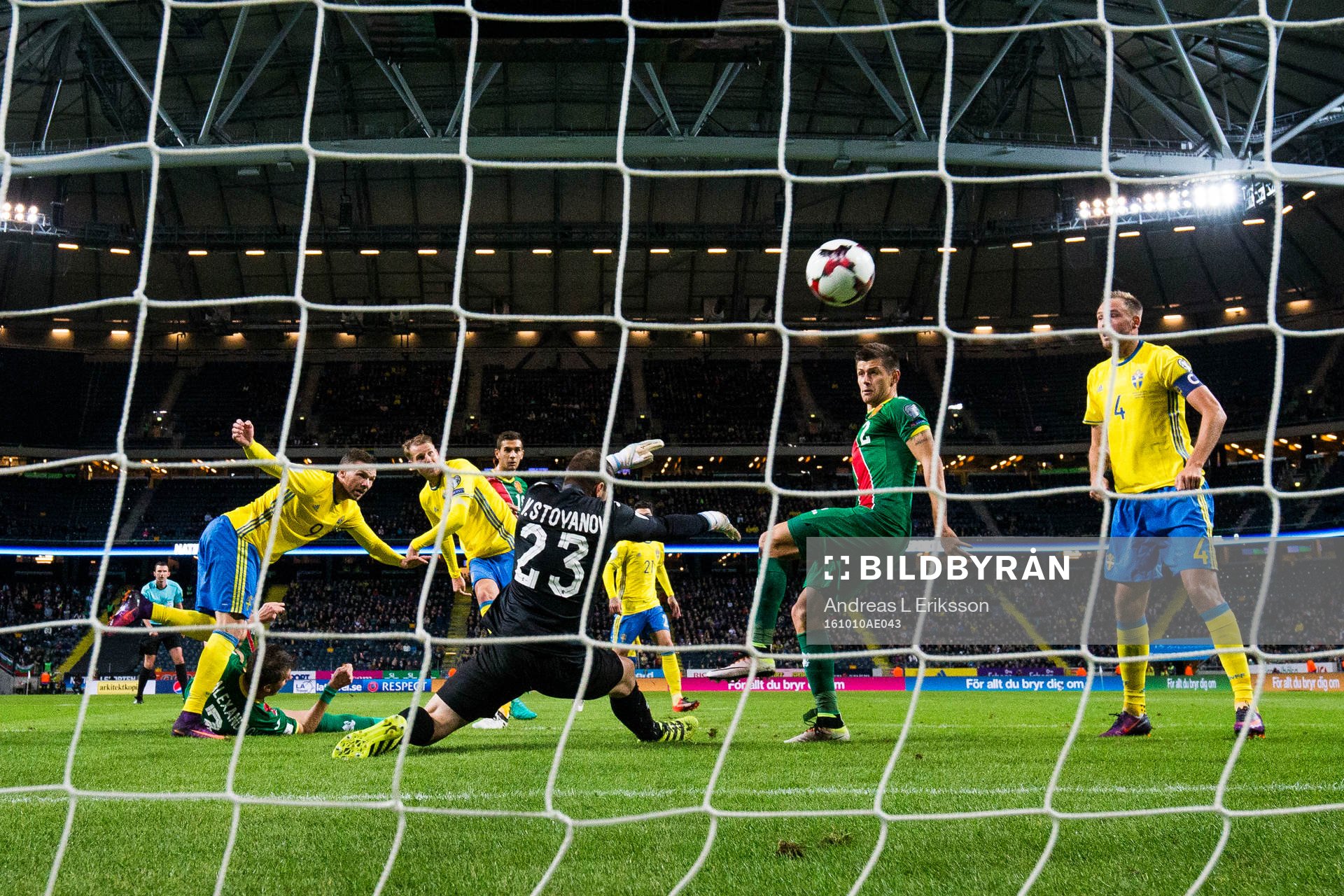 Sveriges Marcus Berg och Andreas Granqvist oroar när Ola