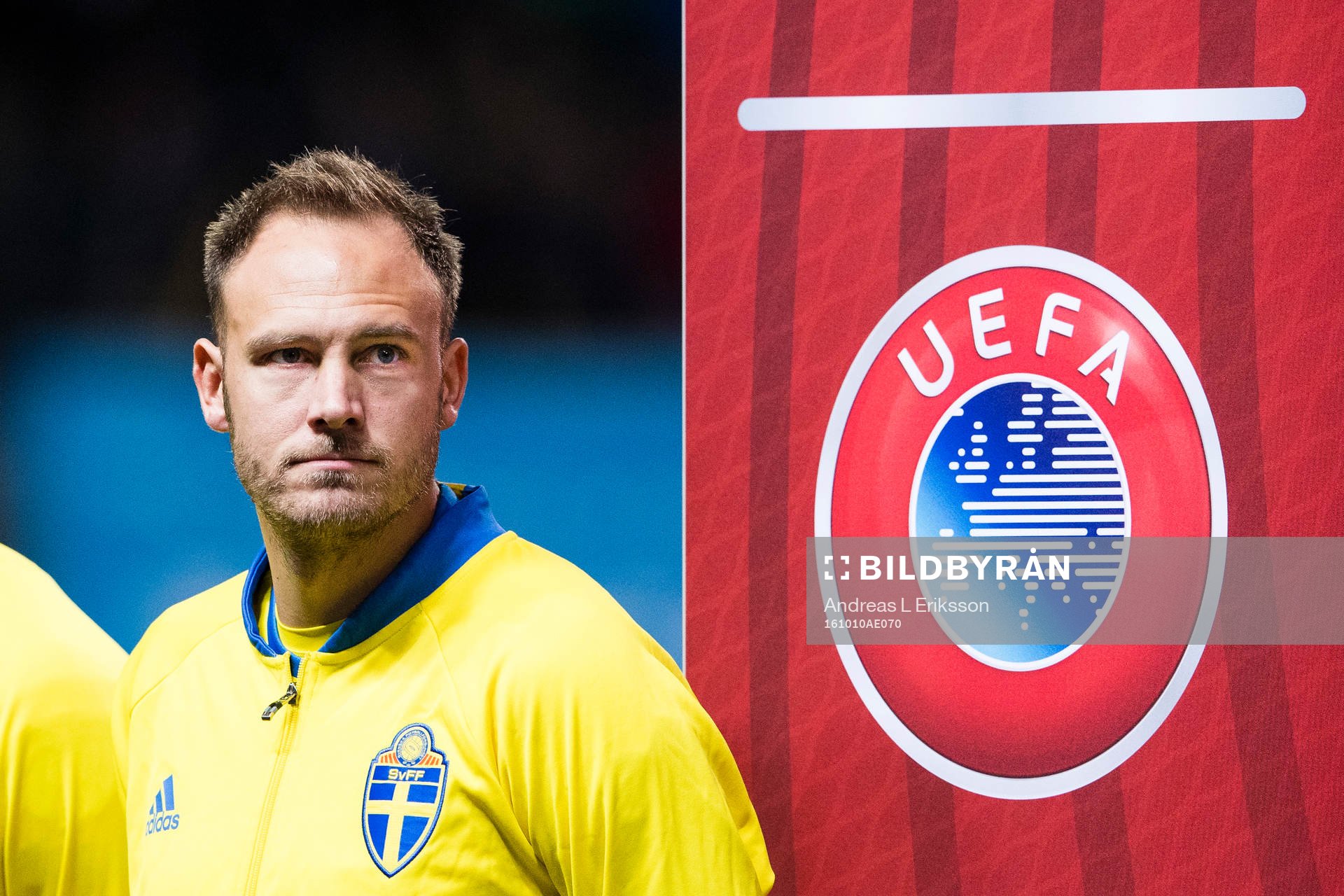 Sveriges Andreas Granqvist innan fotbollsmatchen i