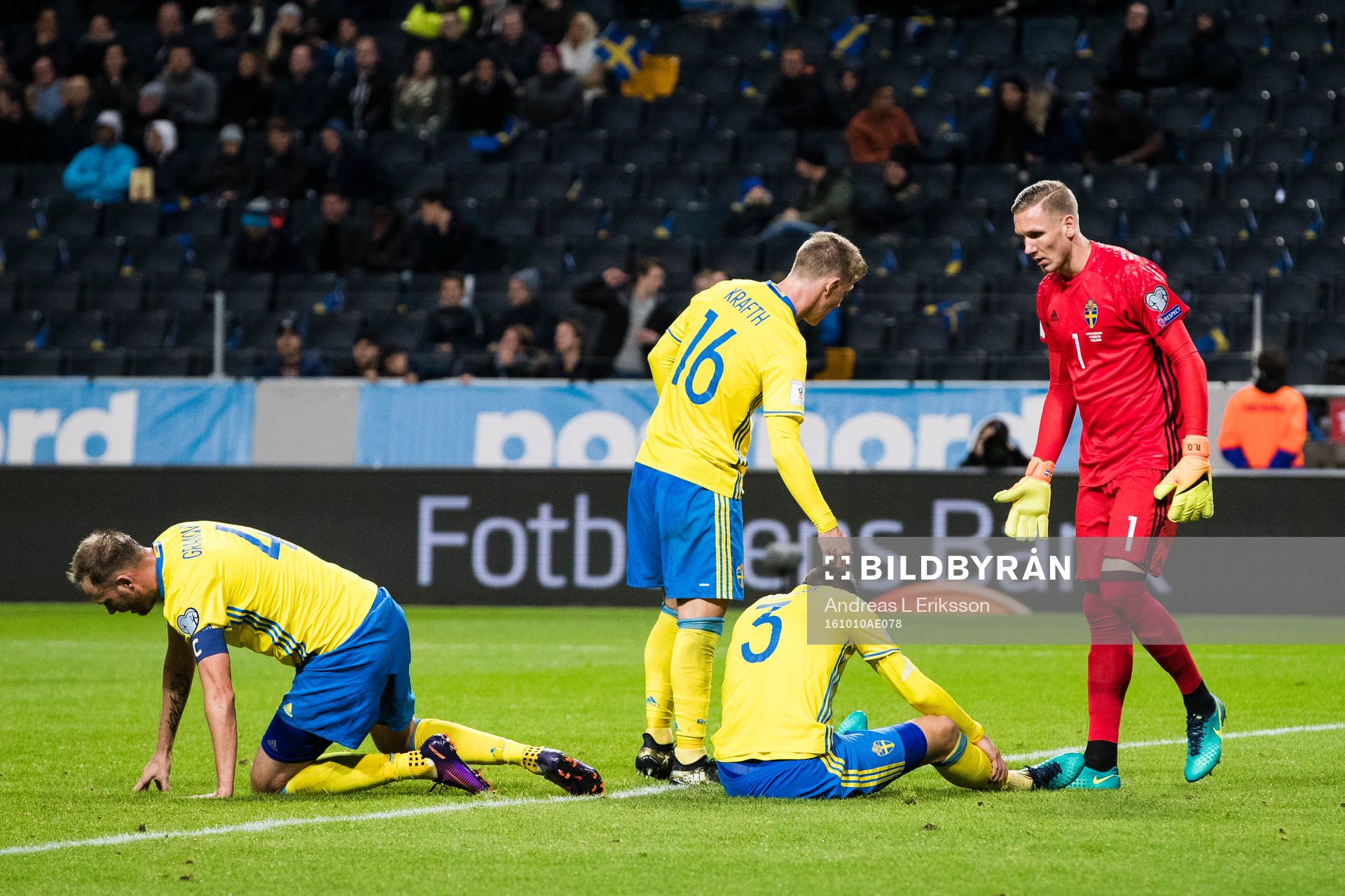 Sveriges Andreas Granqvist, Emil Krafth, Victor Nilsson