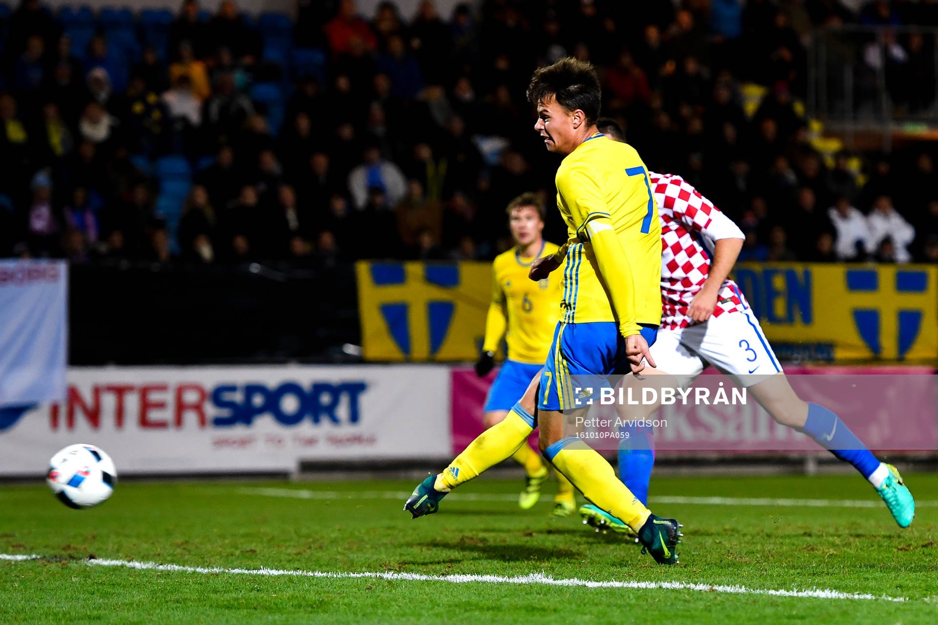 Sveriges Melker Hallberg gör 3-1