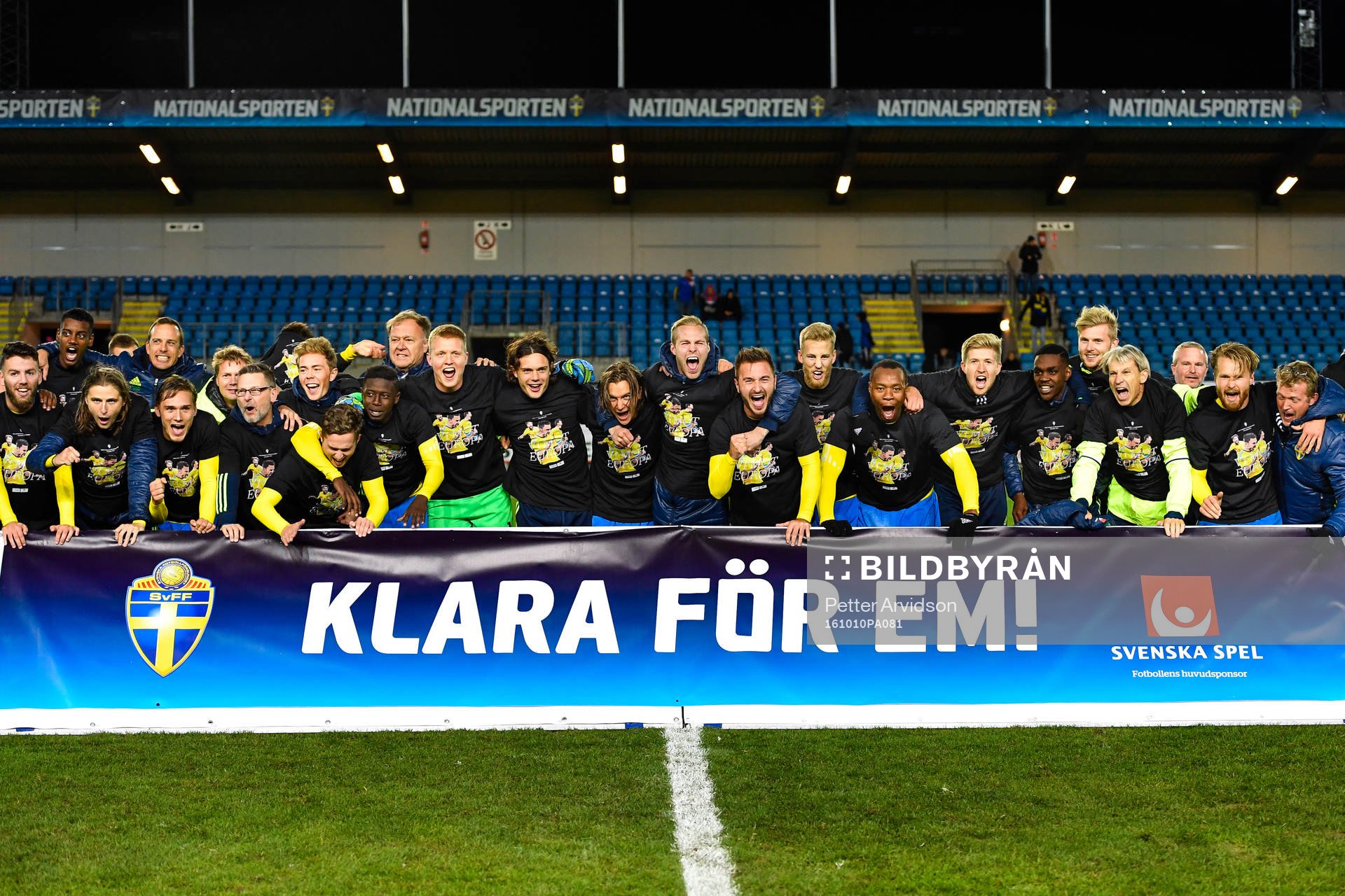 Sveriges spelare jublar