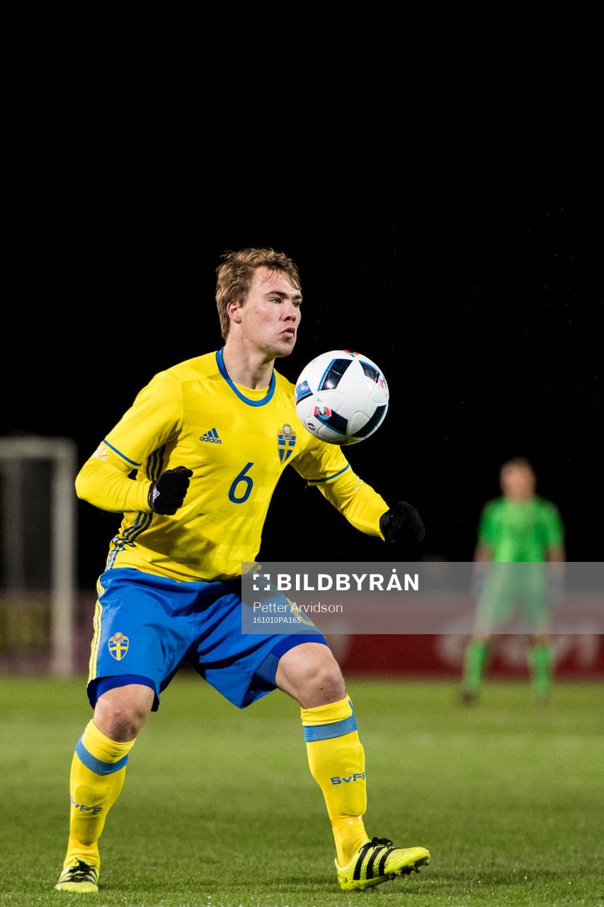 Sveriges Simon Tibbling