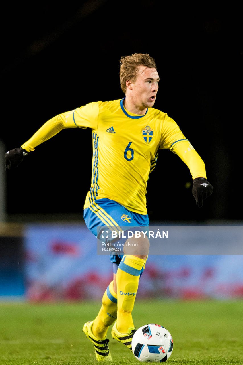 Sveriges Simon Tibbling