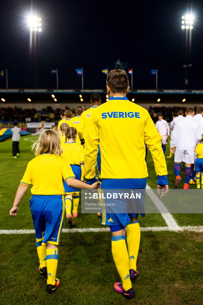 Sveriges Muamer Tankovic gör entré