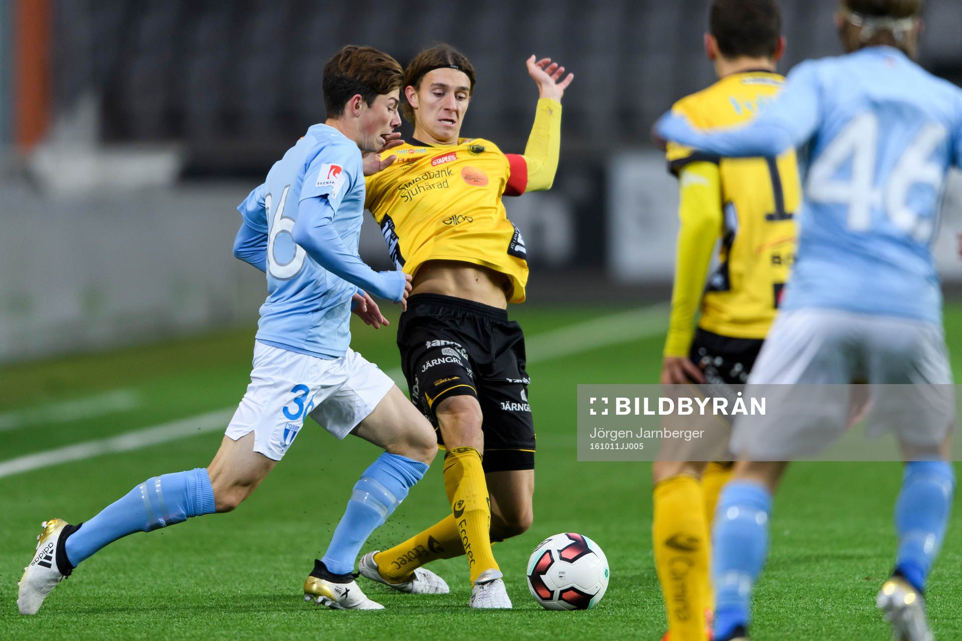 Elfsborgs Christopher Mc Vey och Malmö FFs Felix