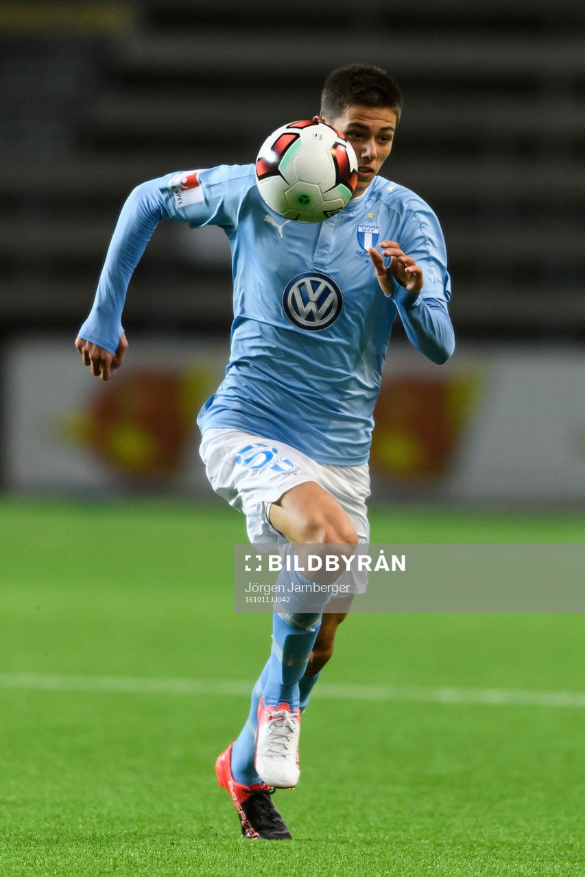 Malmö FFs Dennis Hadzikadunic