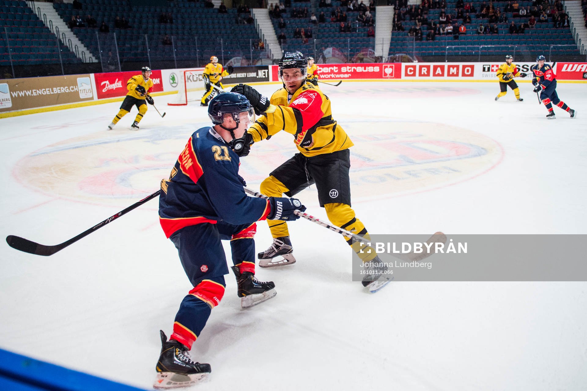 Djurgårdens Jonathan Davidsson och KalPas Matias Myttynen