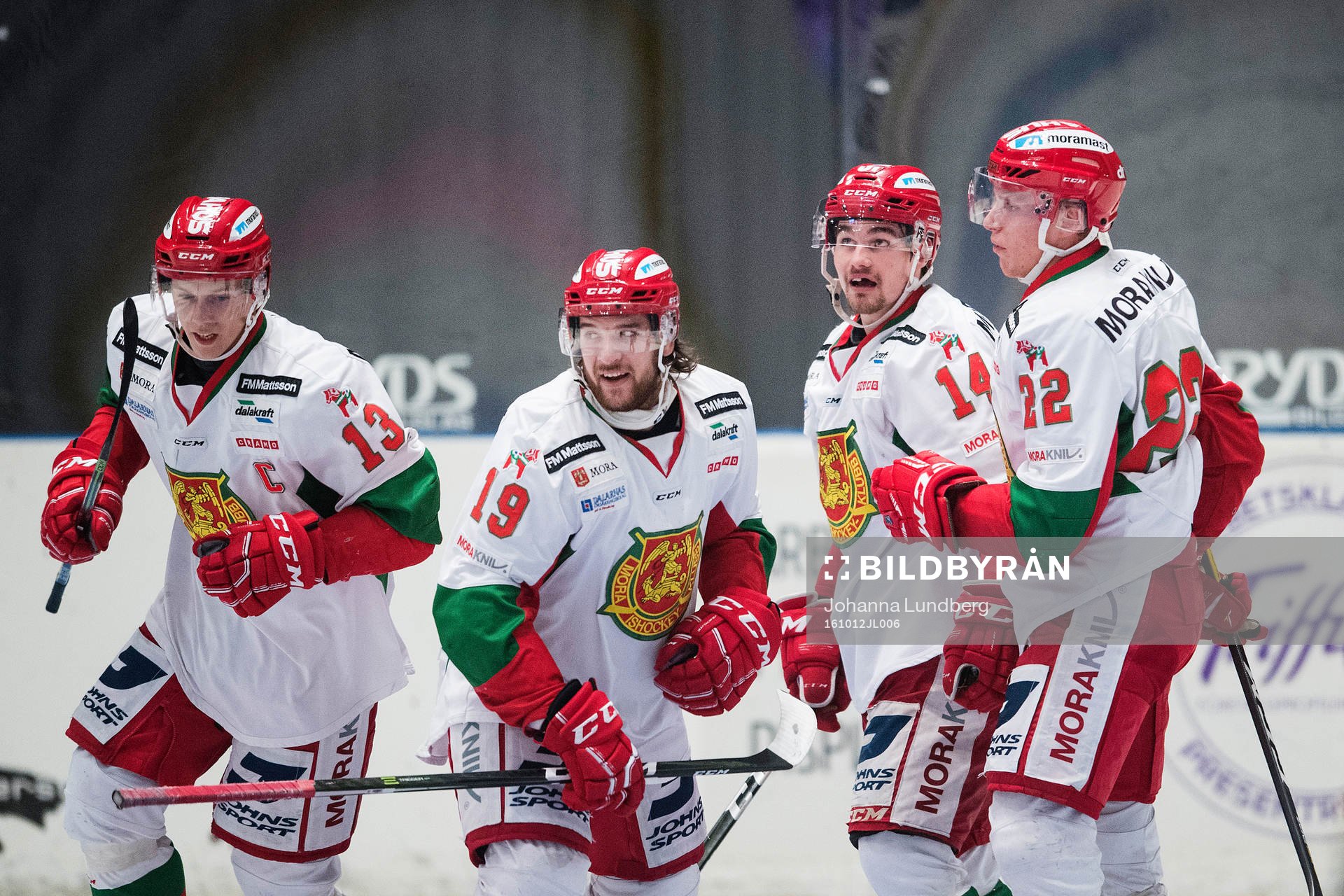 Moras spelare med Alex Aleardi, Kevin Gagné och Matias