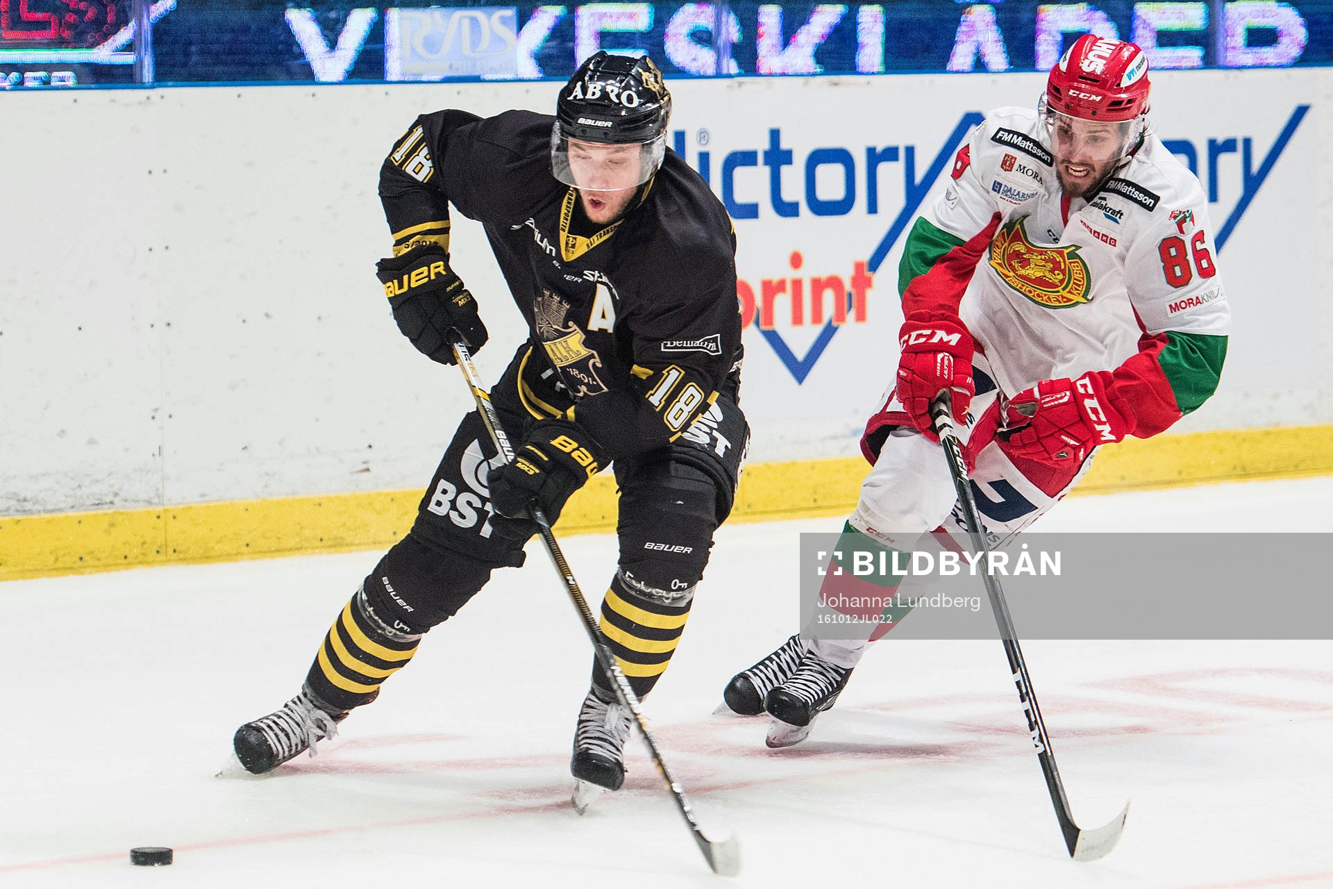 s Andreas Hjelm och Moras Mathias Bromé