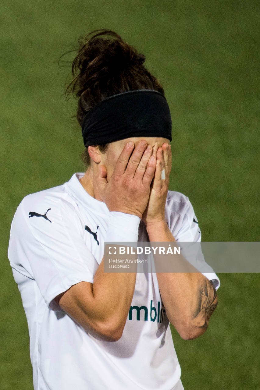 Rosengårds Ella Masar deppar