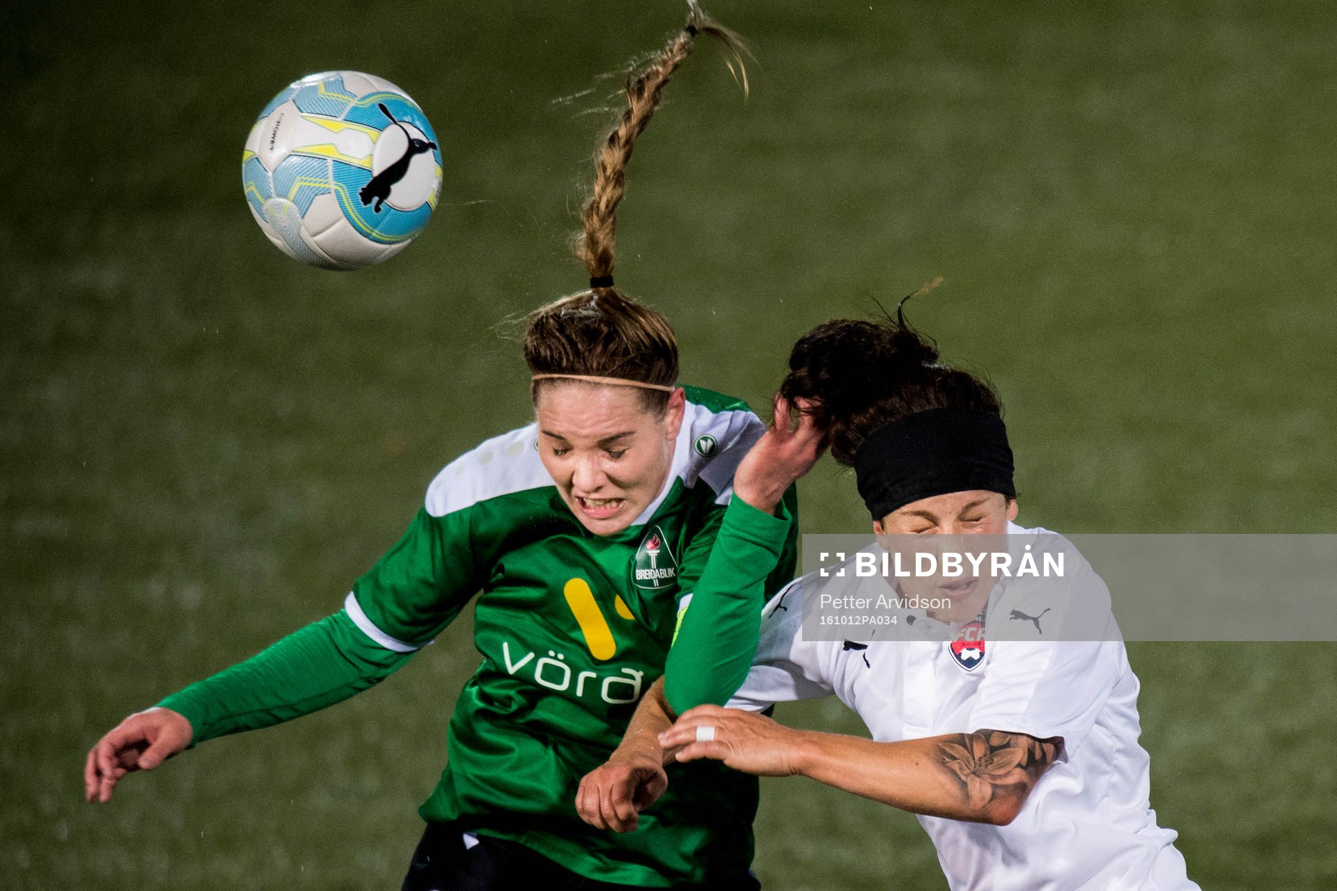 Breidabliks Rakel Hönnudottir och Rosengårds Ella Masar i