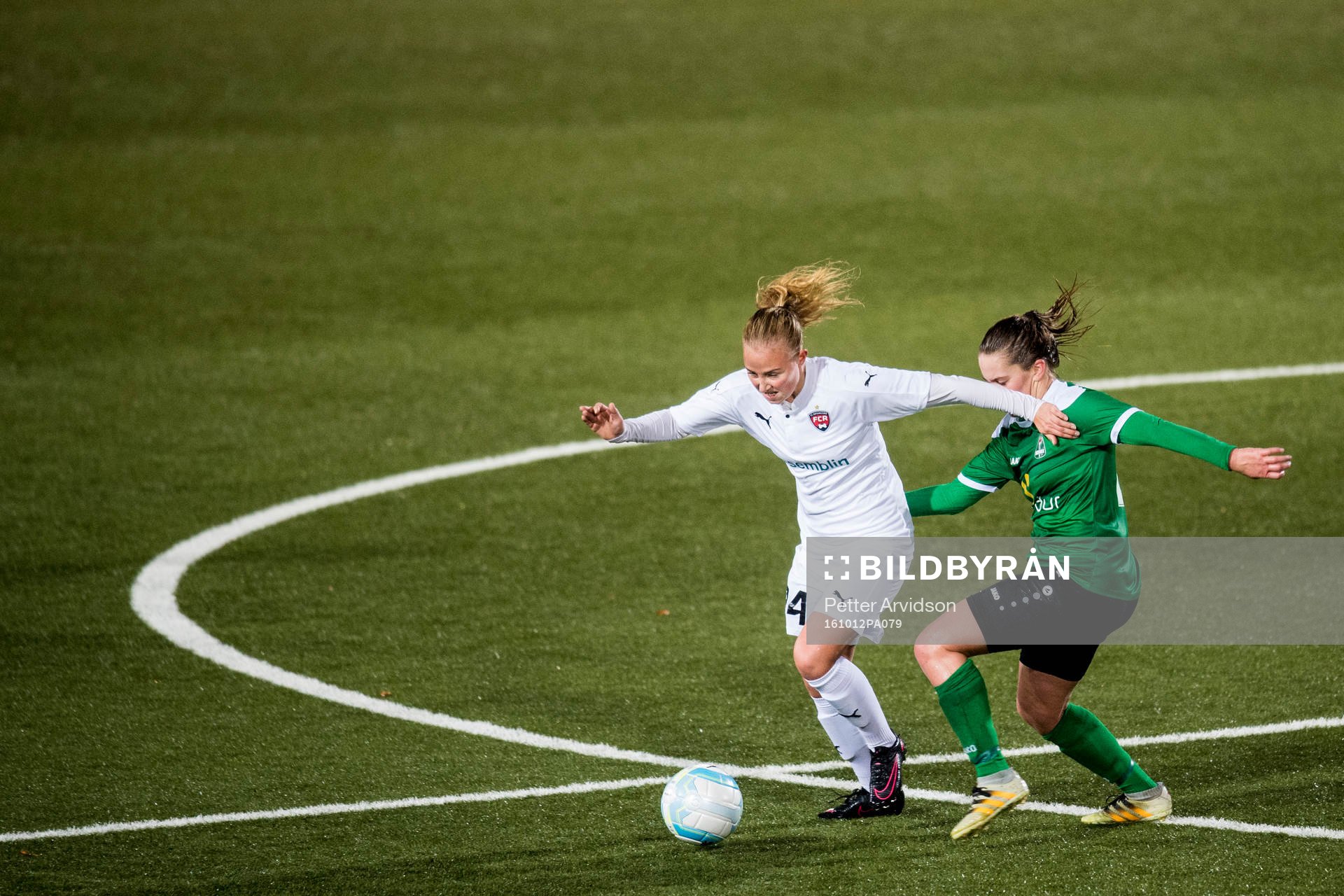 Rosengårds Ebba Wieder och Breidabliks Hildur Antonsdottir