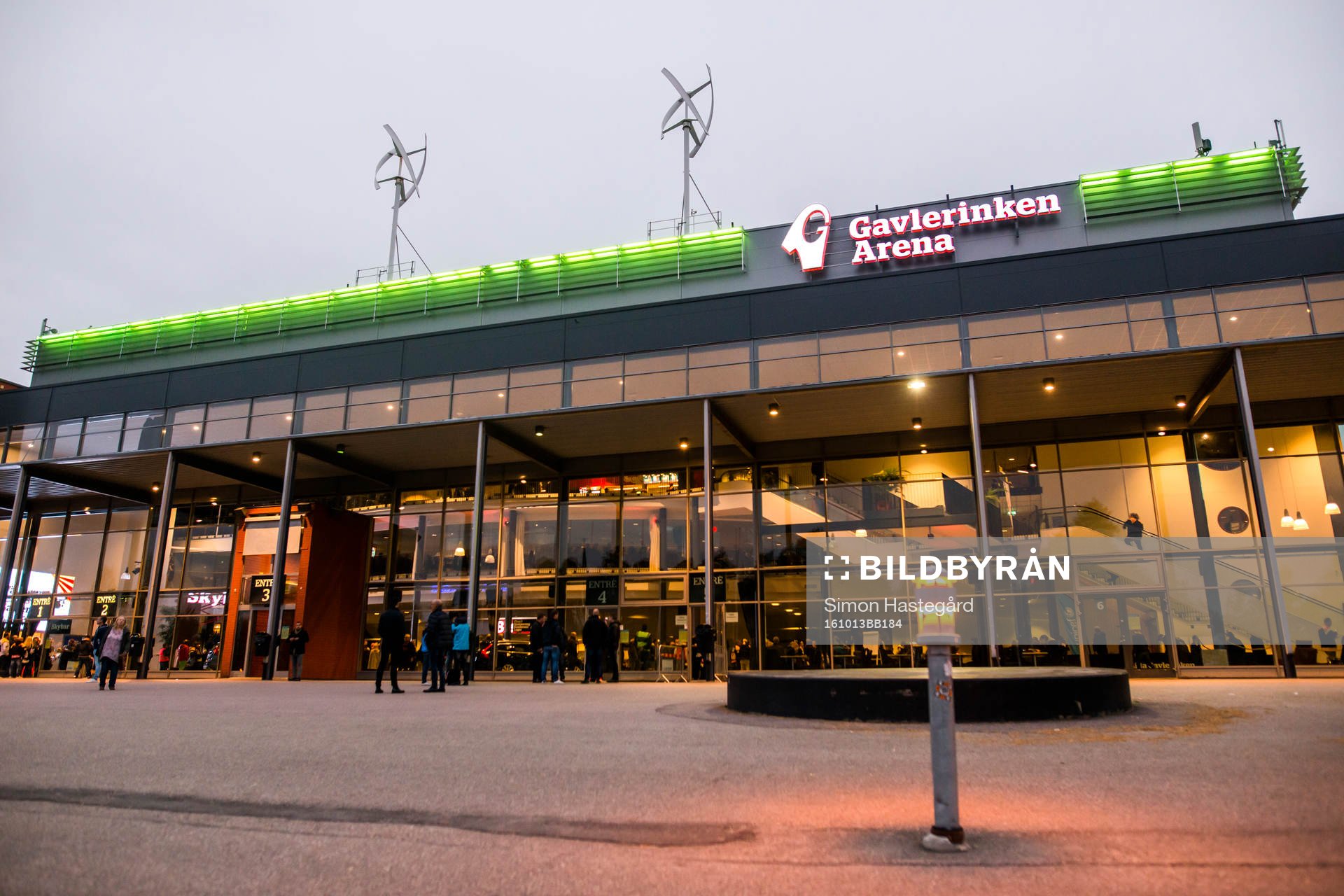 Entrén till Gavlerinken Arena före ishockeymatchen i SHL