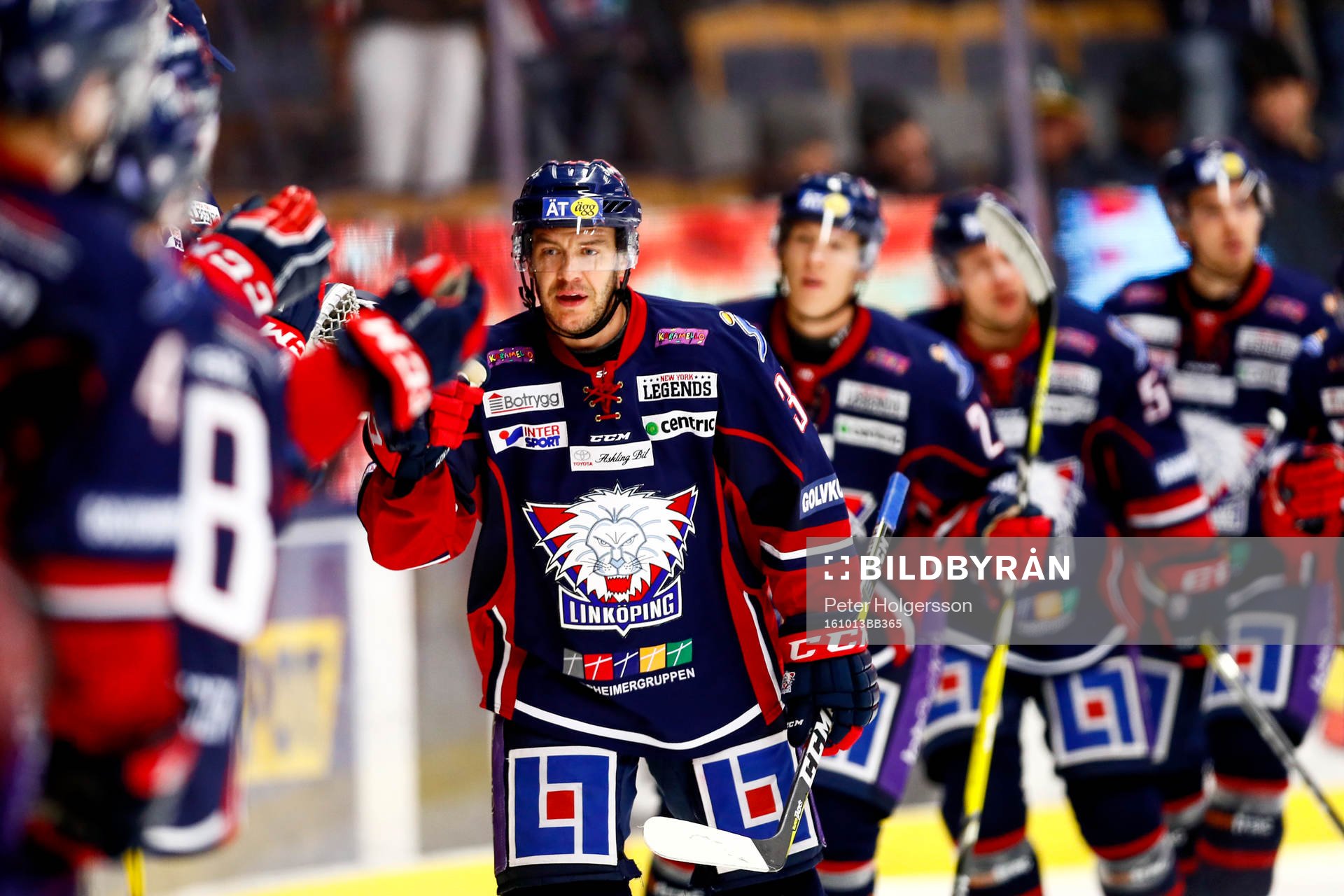 Linköpings Niklas Fogström jublar