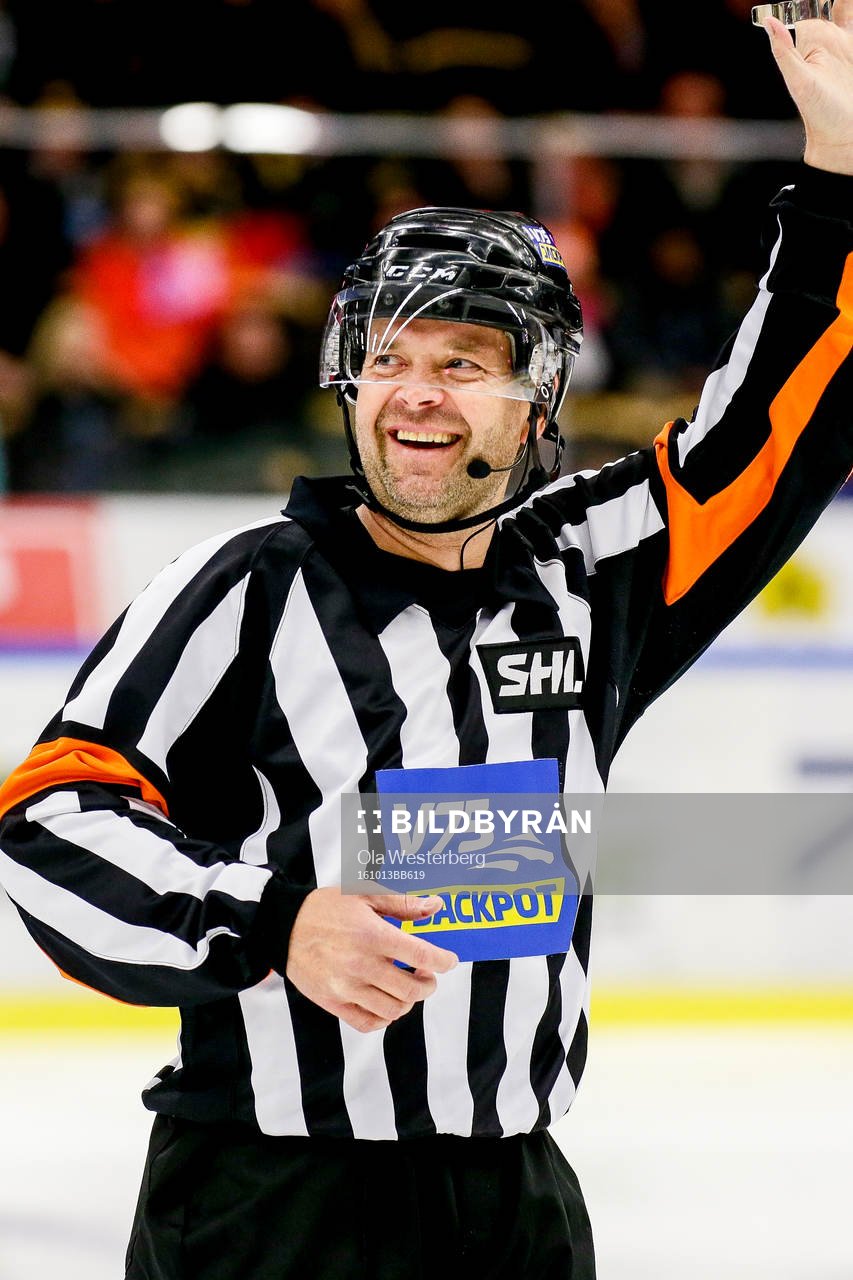 Domaren Patrik Sjöberg