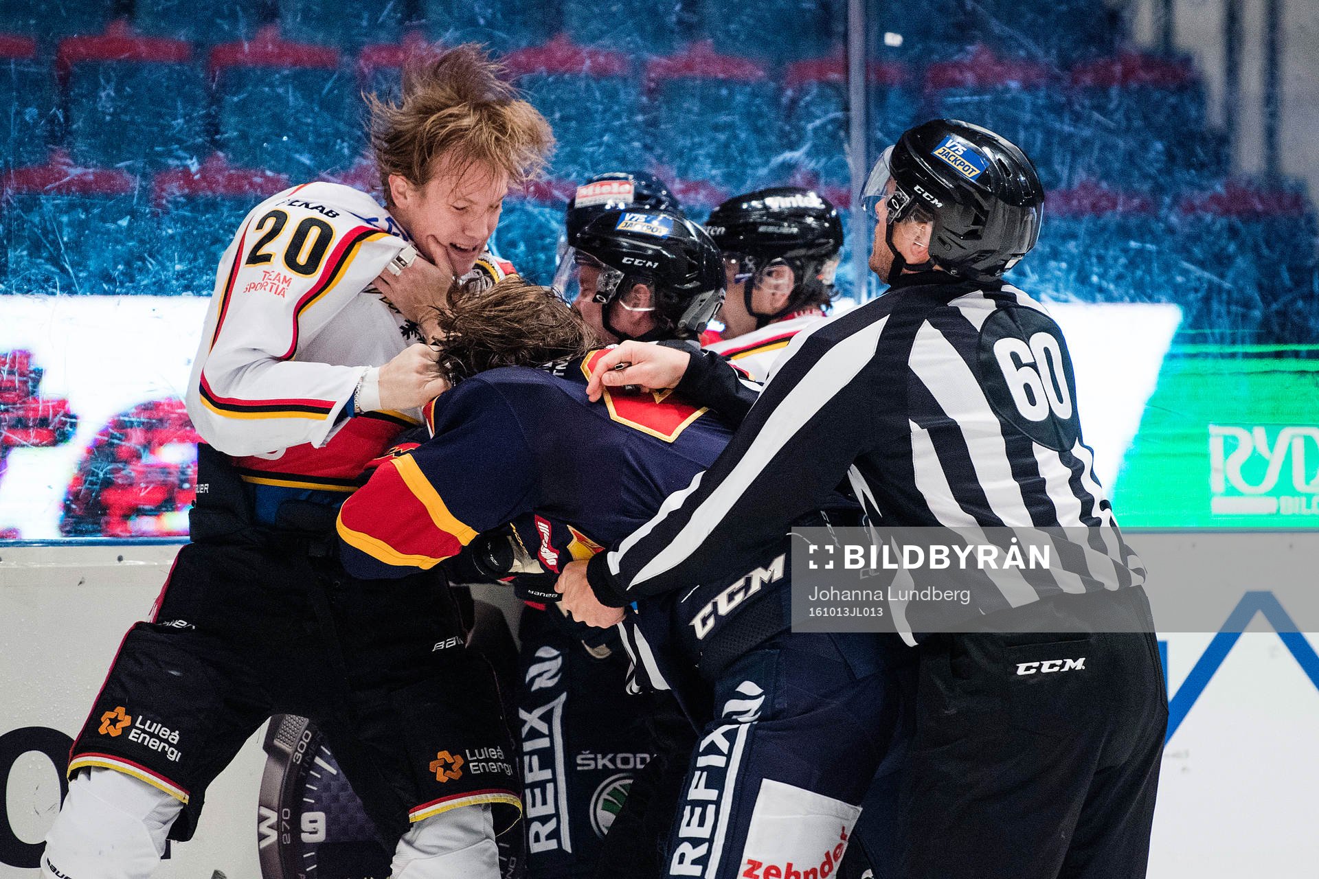 Luleås Gustav Rydahl och Djurgårdens Linus Johansson i