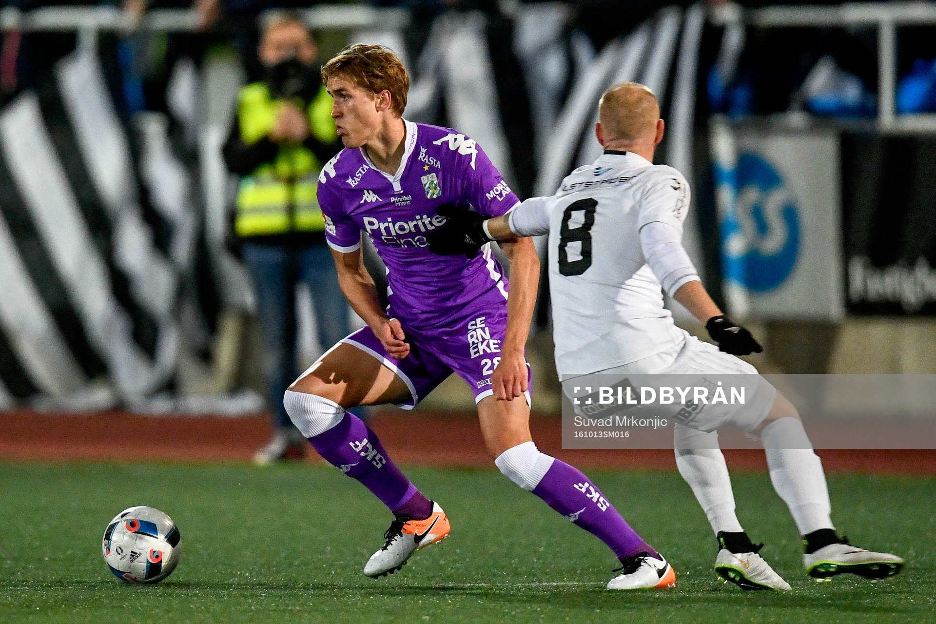 IFK Göteborgs Thomas Rogne och Oskarshamns Jochen Graf