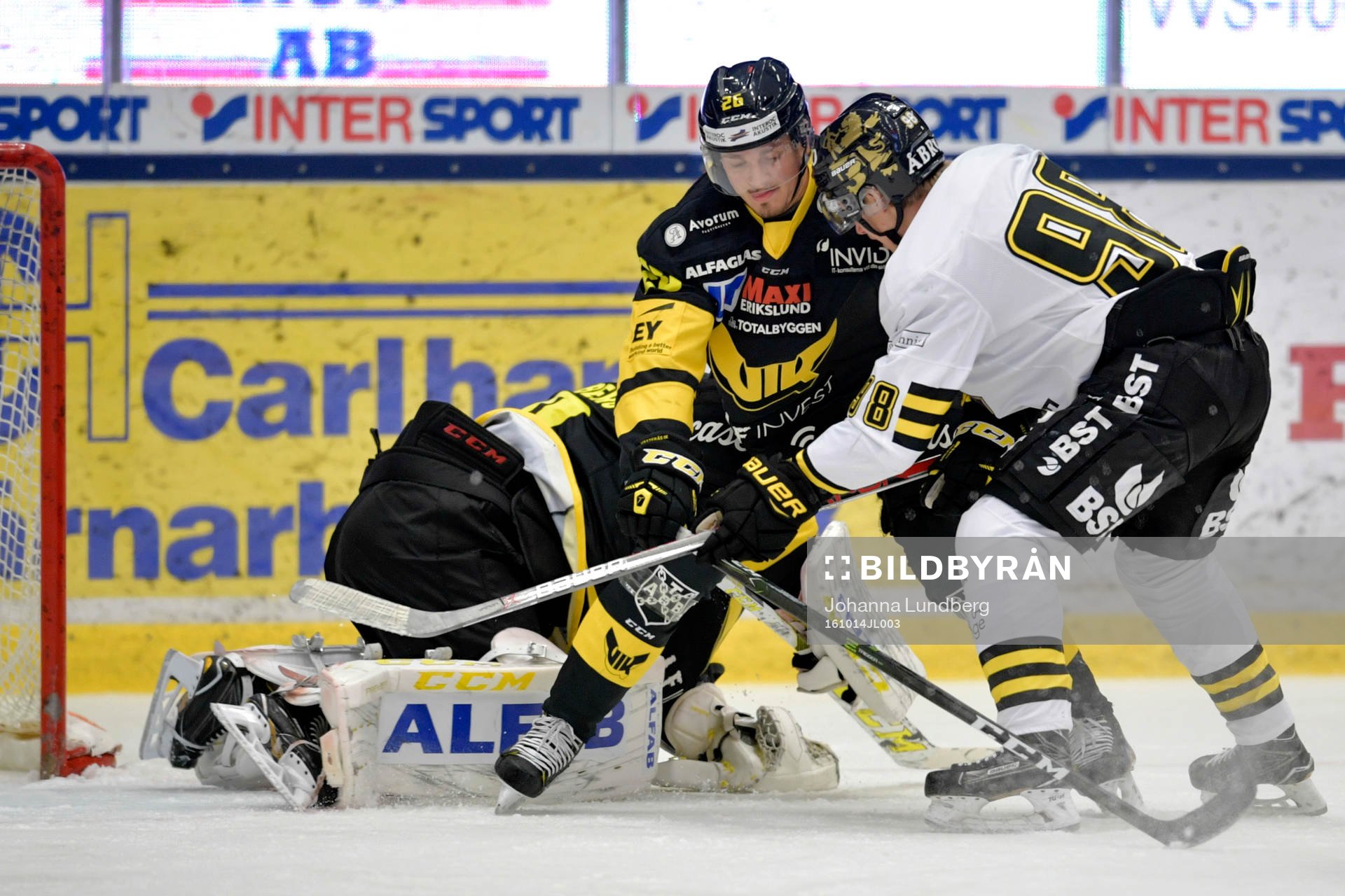 Västerås Lukas Zetterberg och målvakt Henrik Lundberg