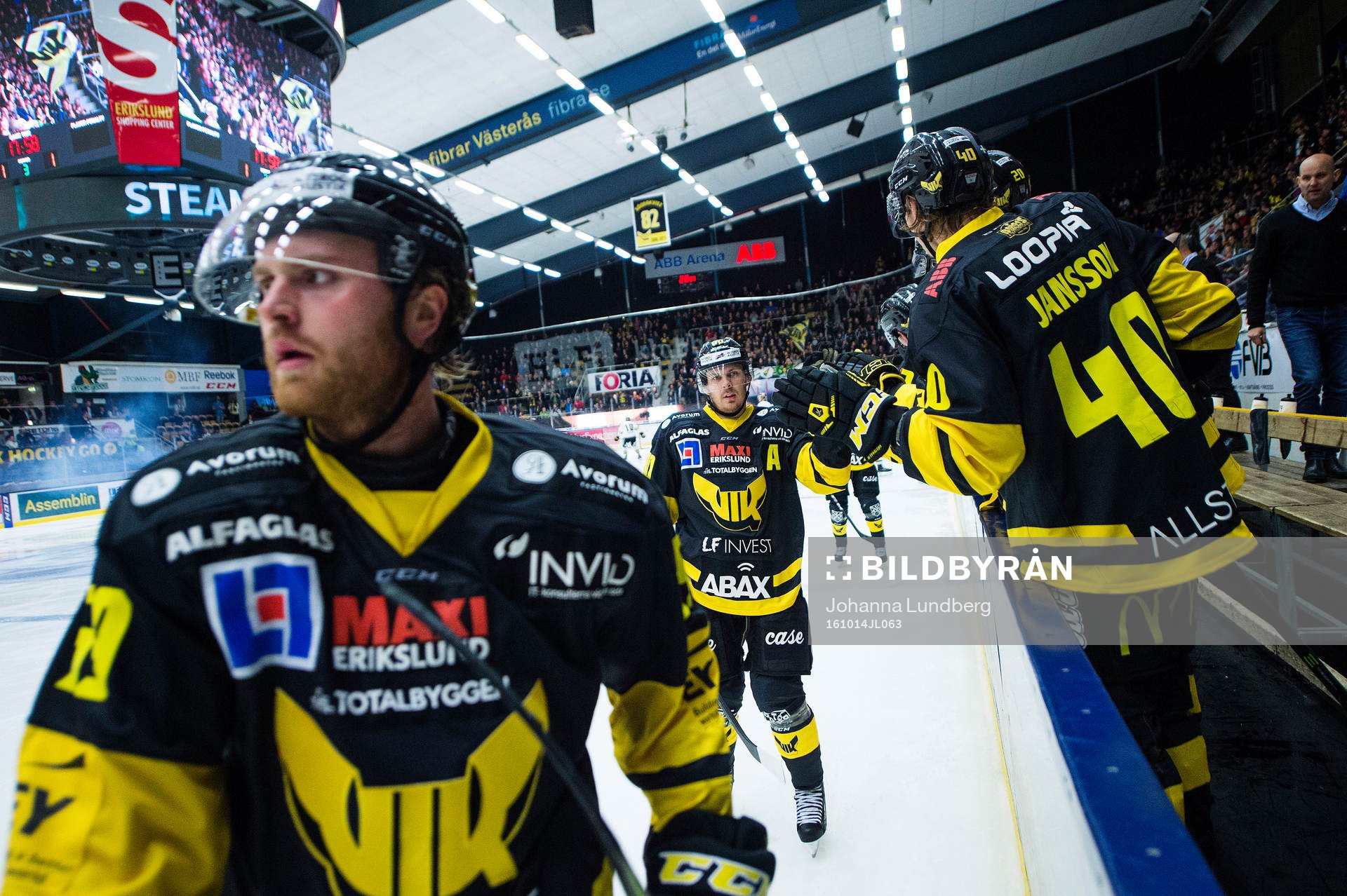 Västerås Anton Mylläri och Eddie Davidsson jublar