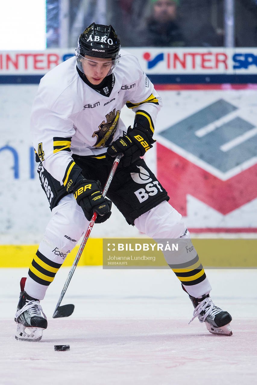 s Nicklas Sjölund
