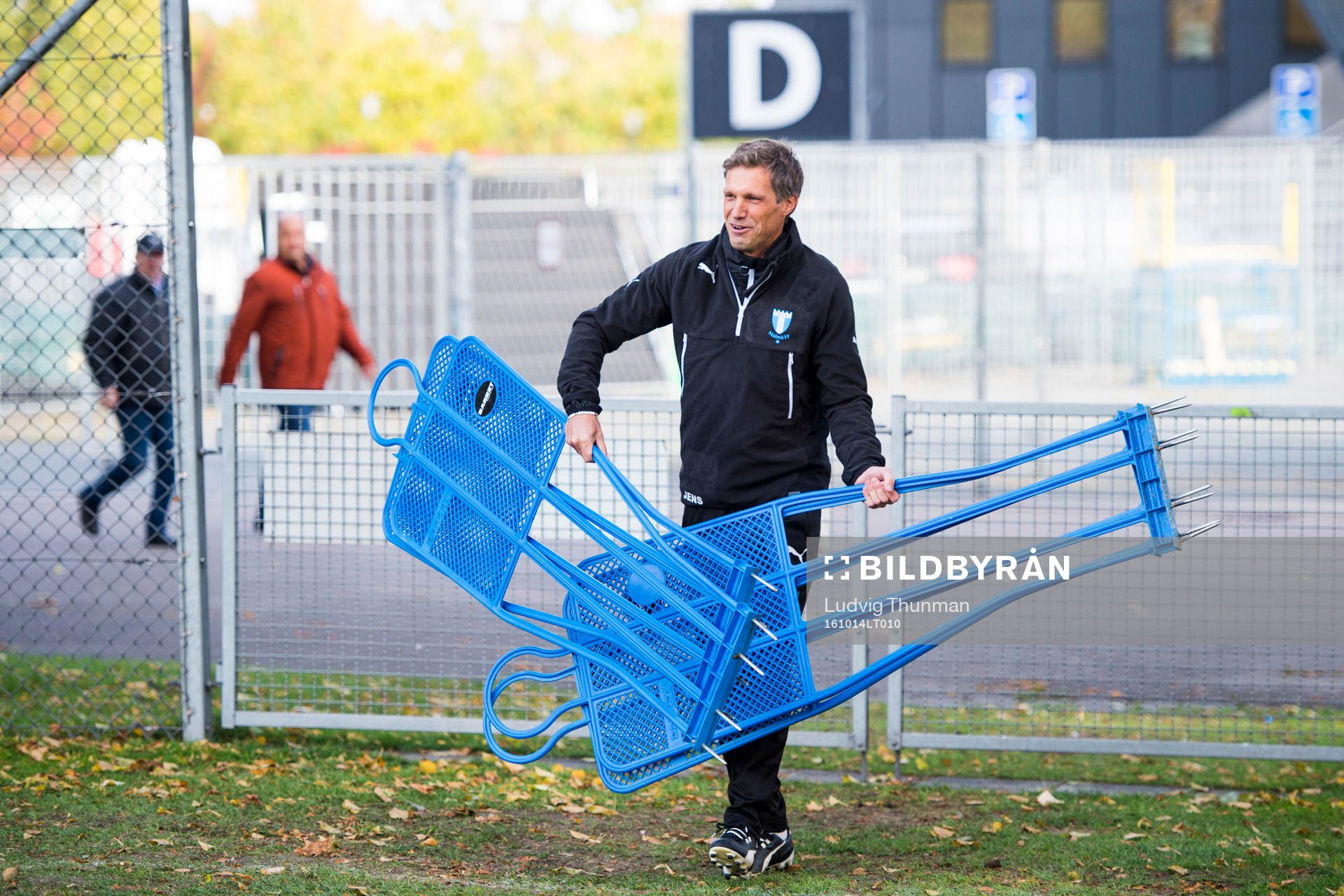 Malmö FFs assisterande tränare Jens Fjellström under en fotbollsträning med Malmö FF den 14 april 2016 i Malmö.
