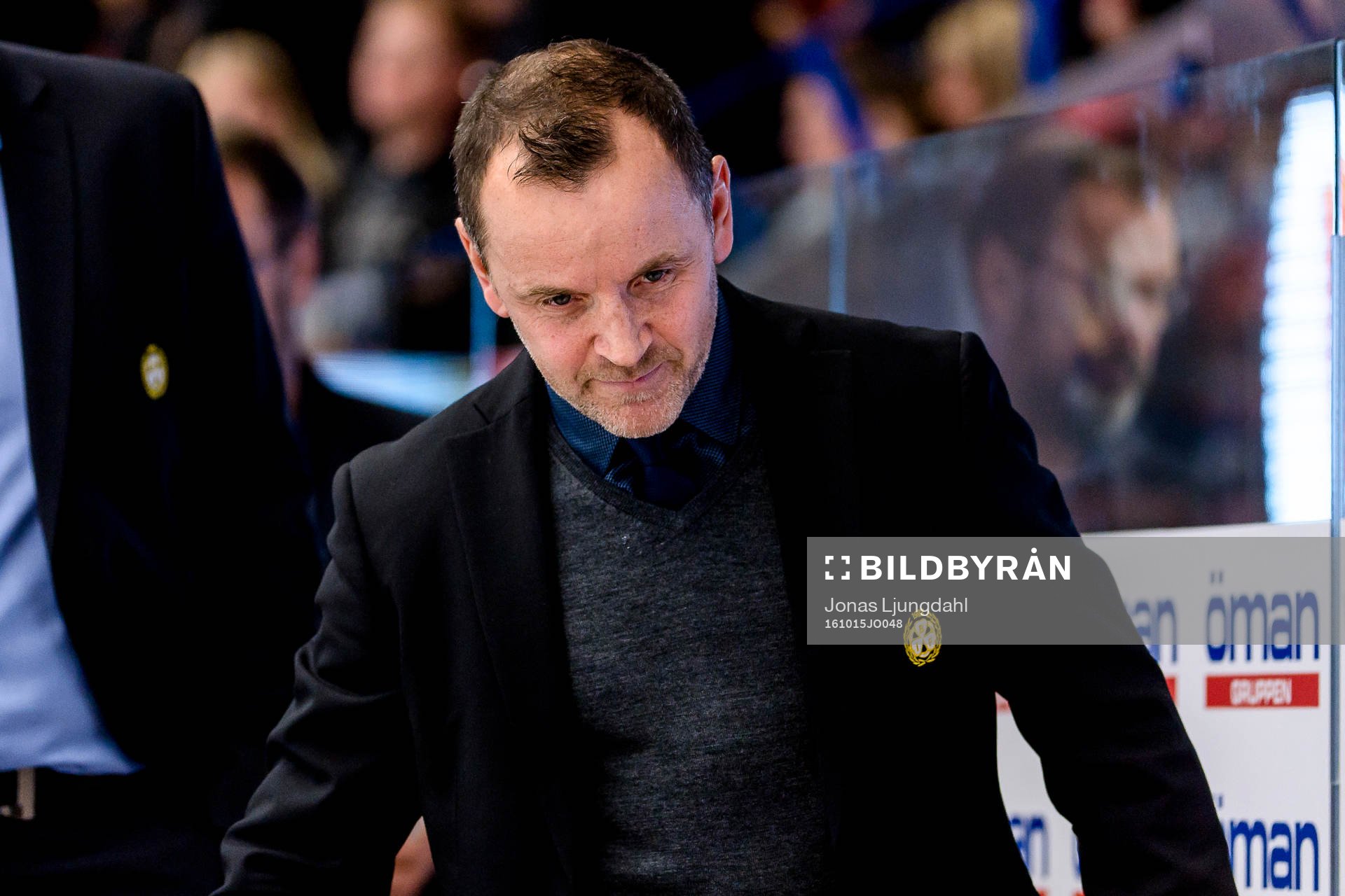 Brynäs tränare Thomas Berglund jublar