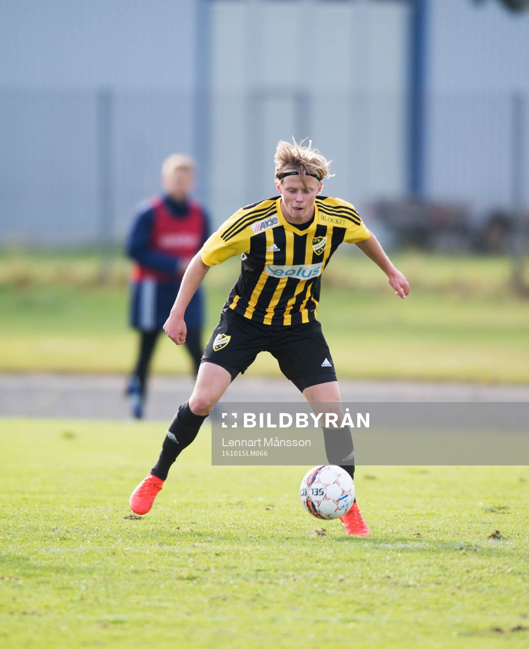IFK Hässleholms Philip Bengtsson i matchen i division 2