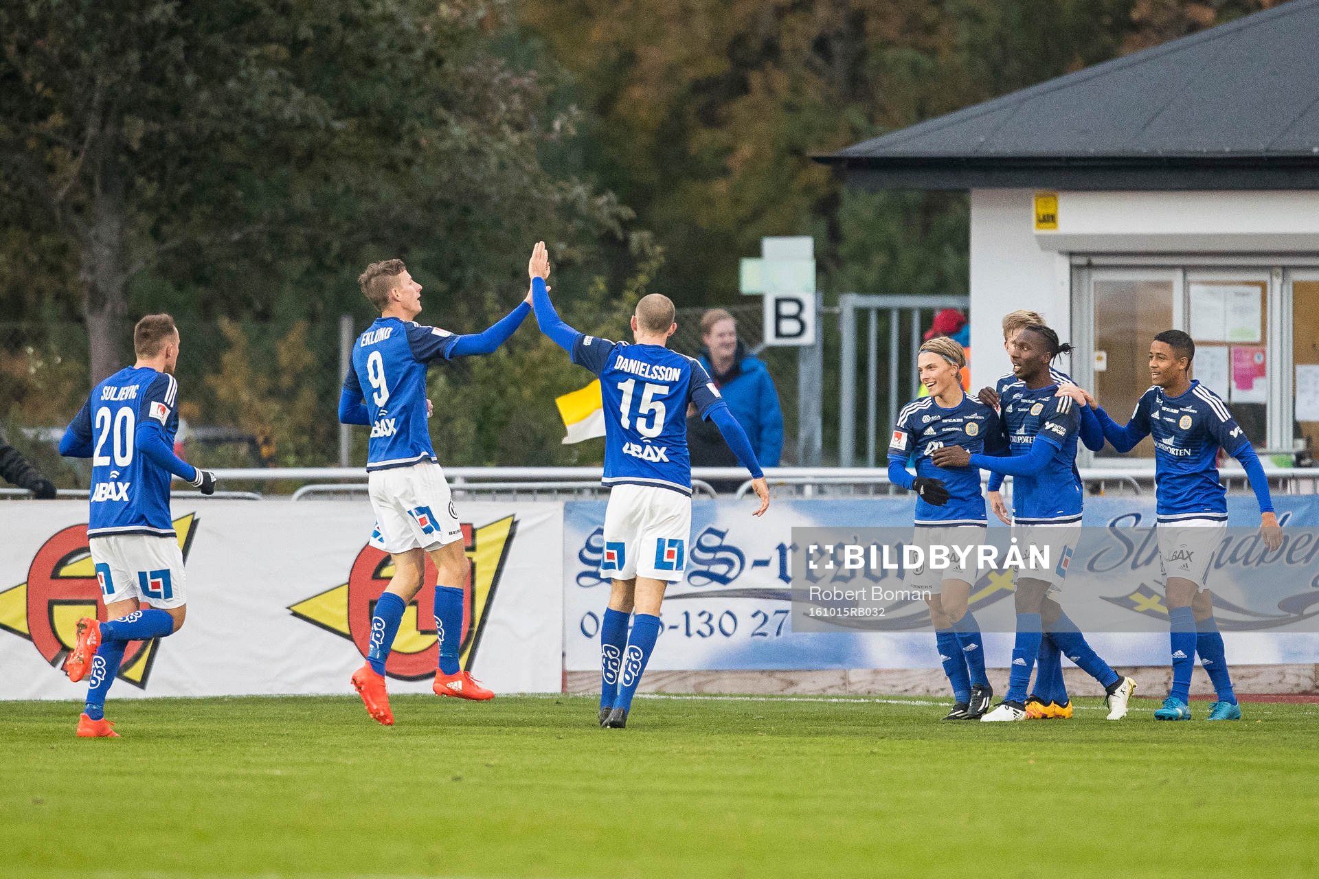 Sundsvalls spelare jublar