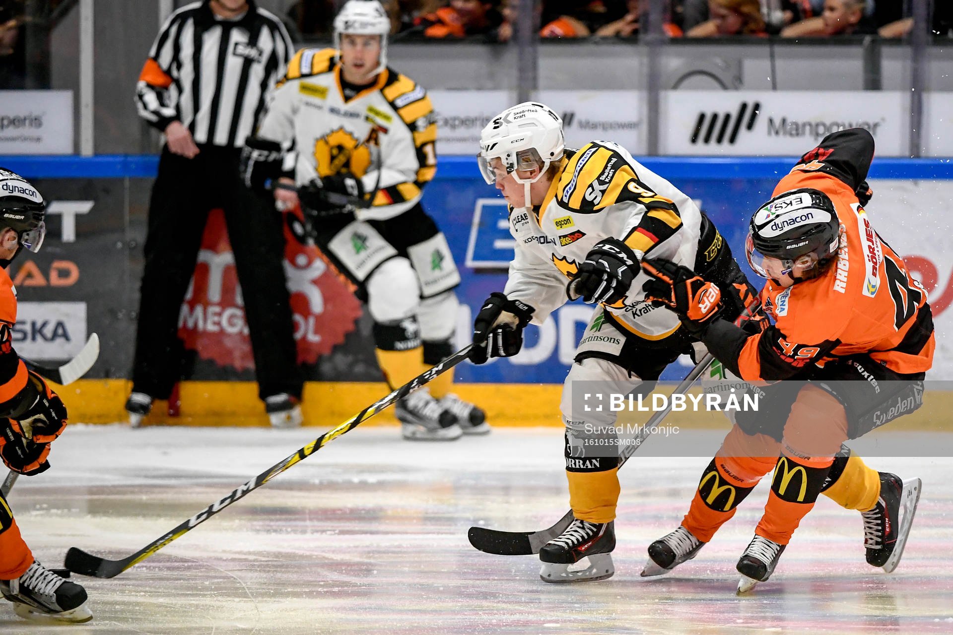 Skellefteås Tim Söderlund och Karlskronas Filip Cruseman