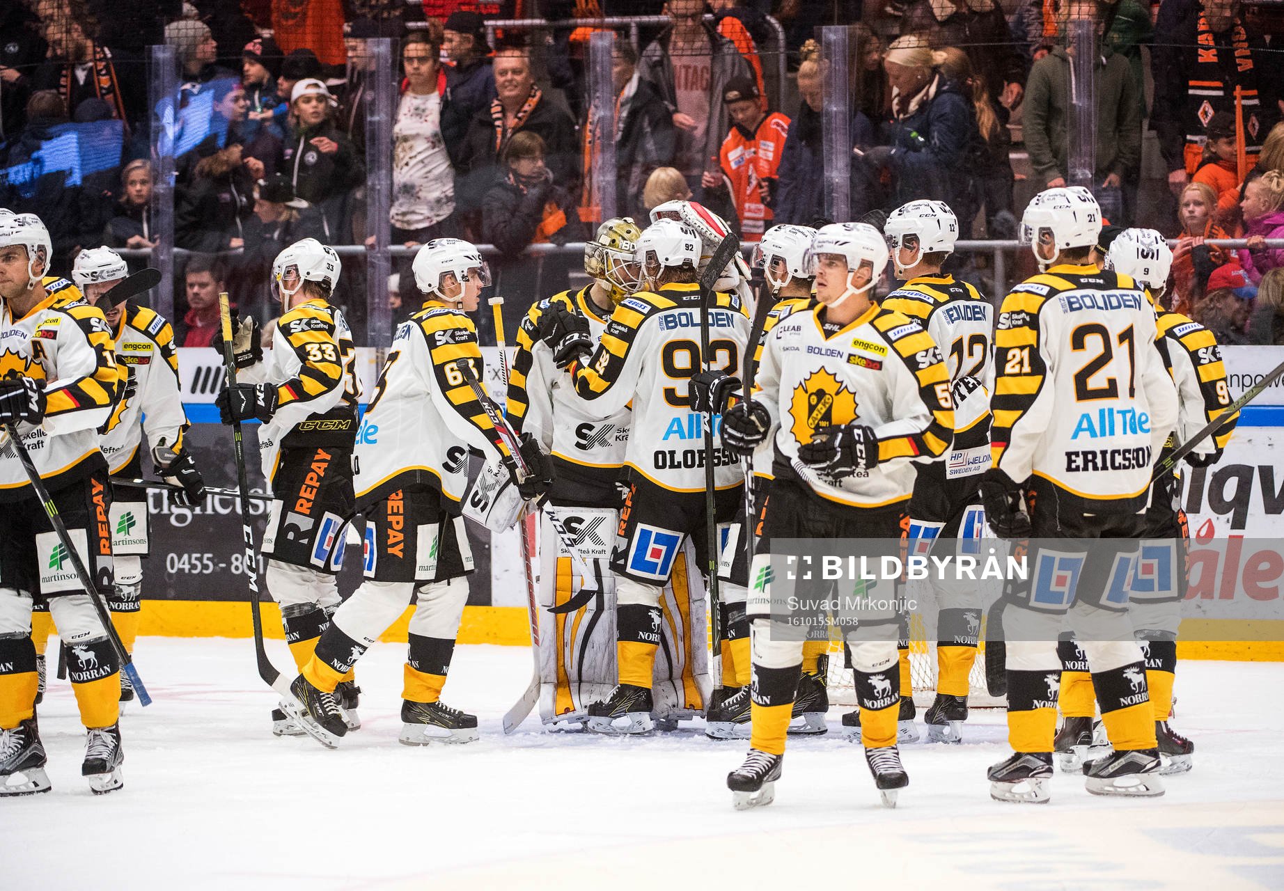 Skellefteåspelarna jublar