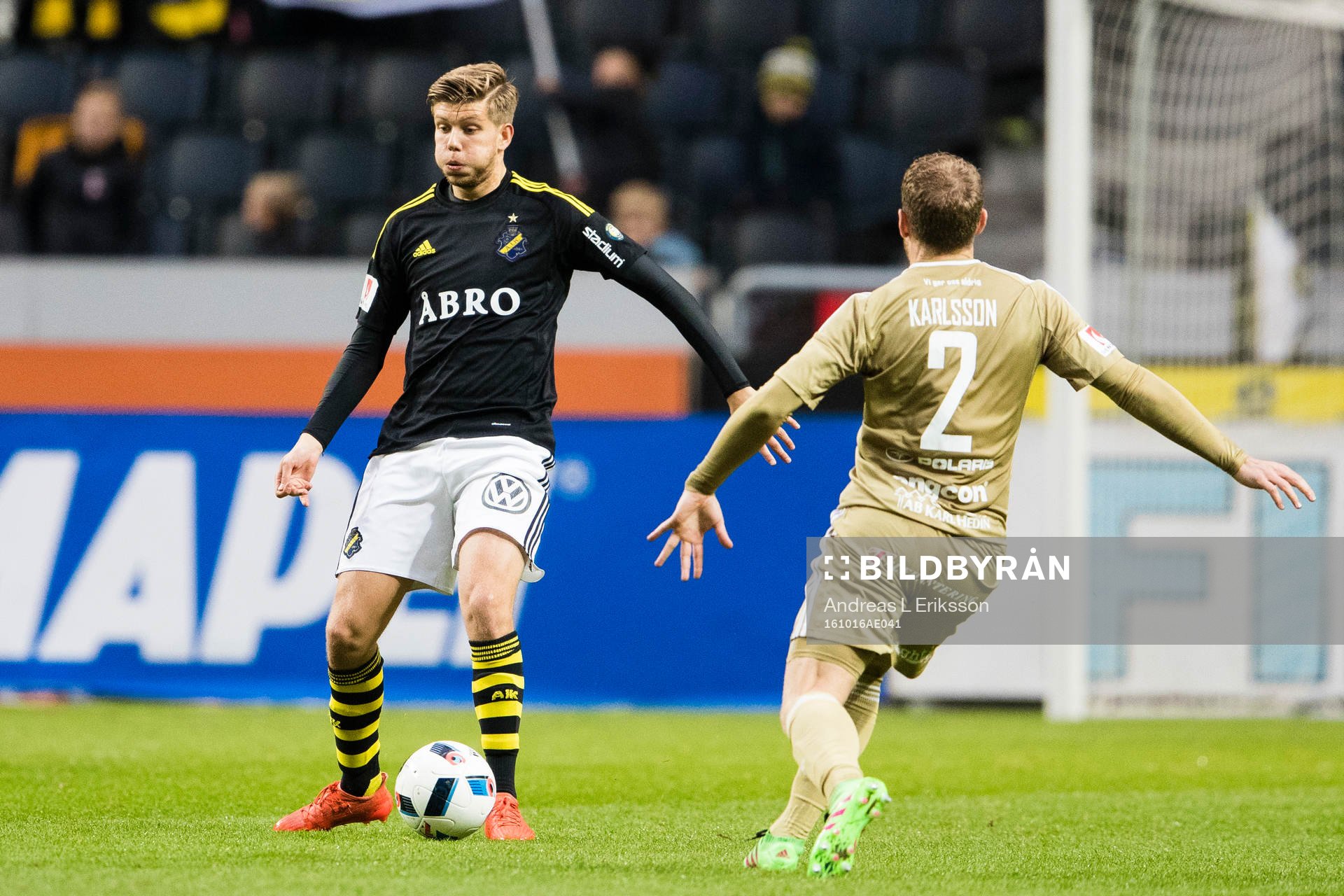 s Anton Jönsson Salétros och Östersunds Stefan Karlsson