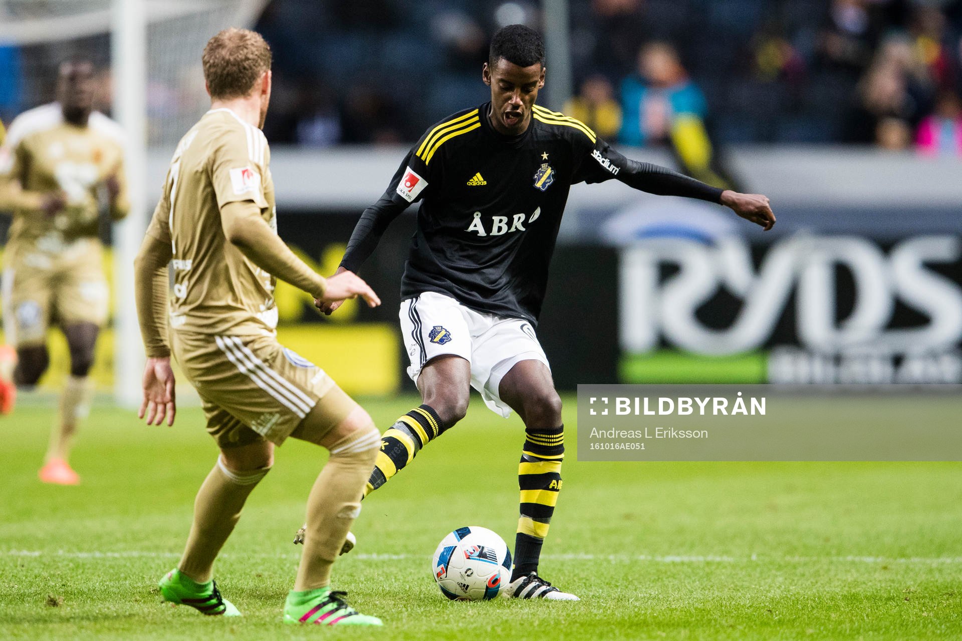 s Alexander Isak