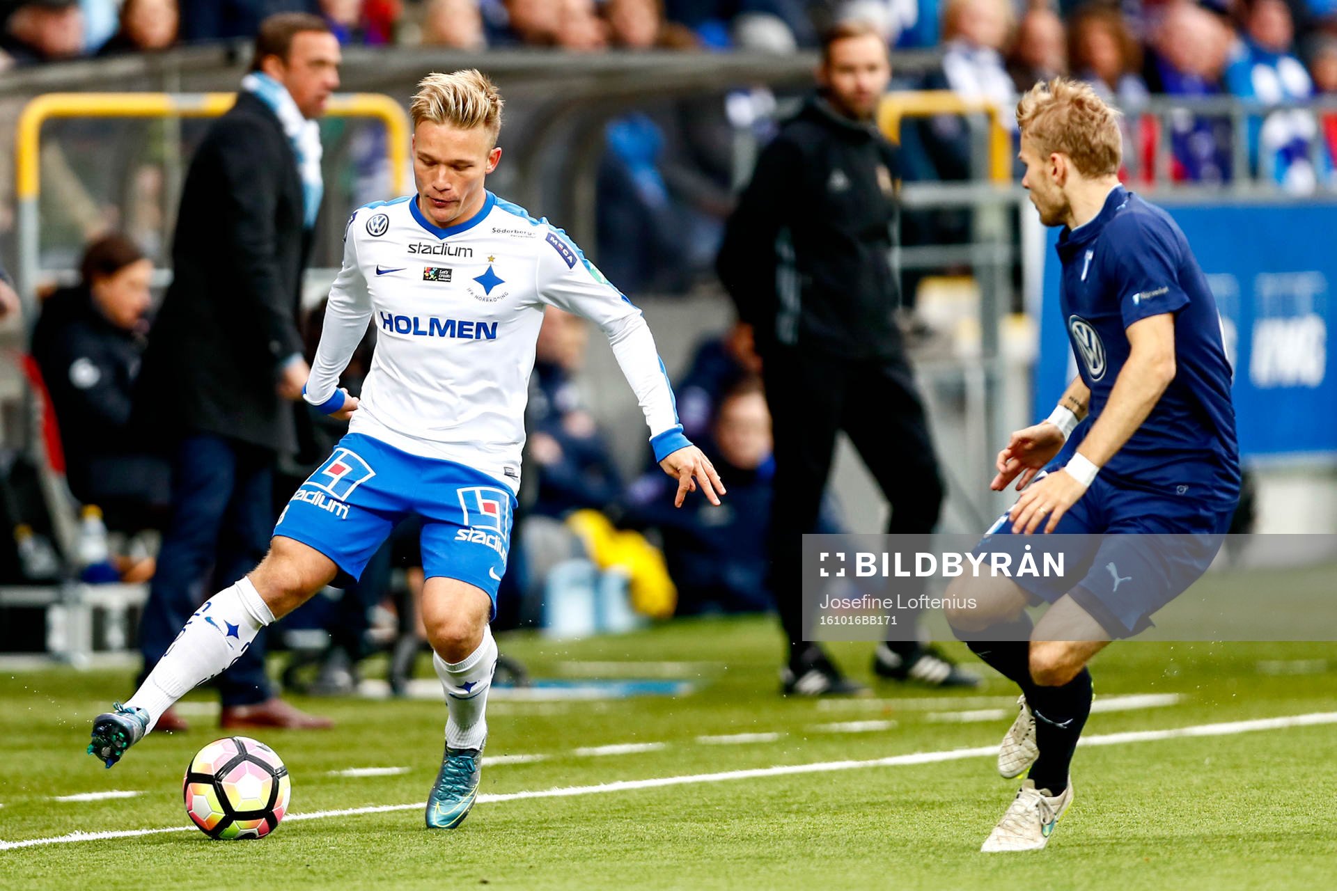 Norrköpings Nicklas Bärkroth och Malmö FFs Oscar Lewicki