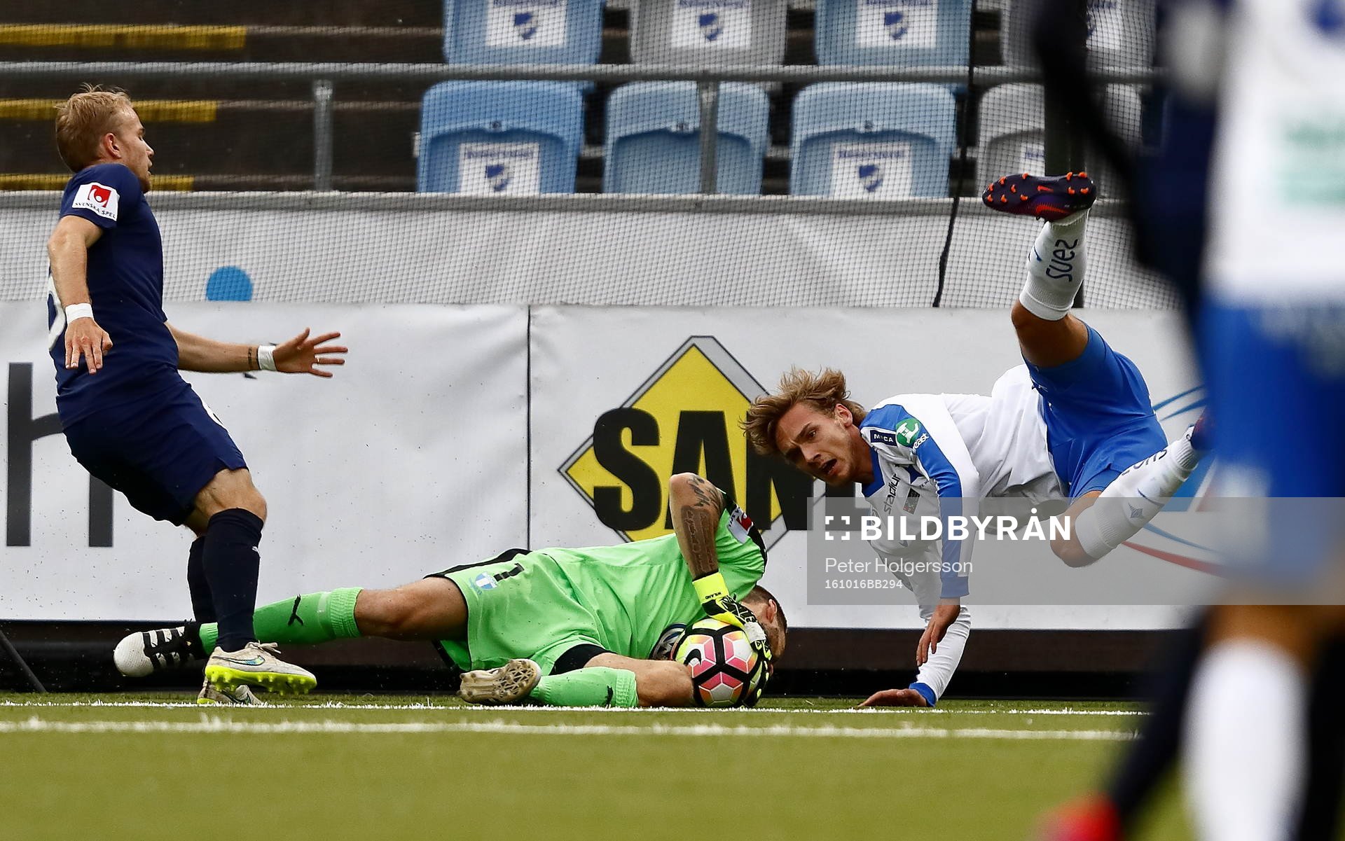 Malmö FFs målvakt Johan Wiland och Norrköpings Linus