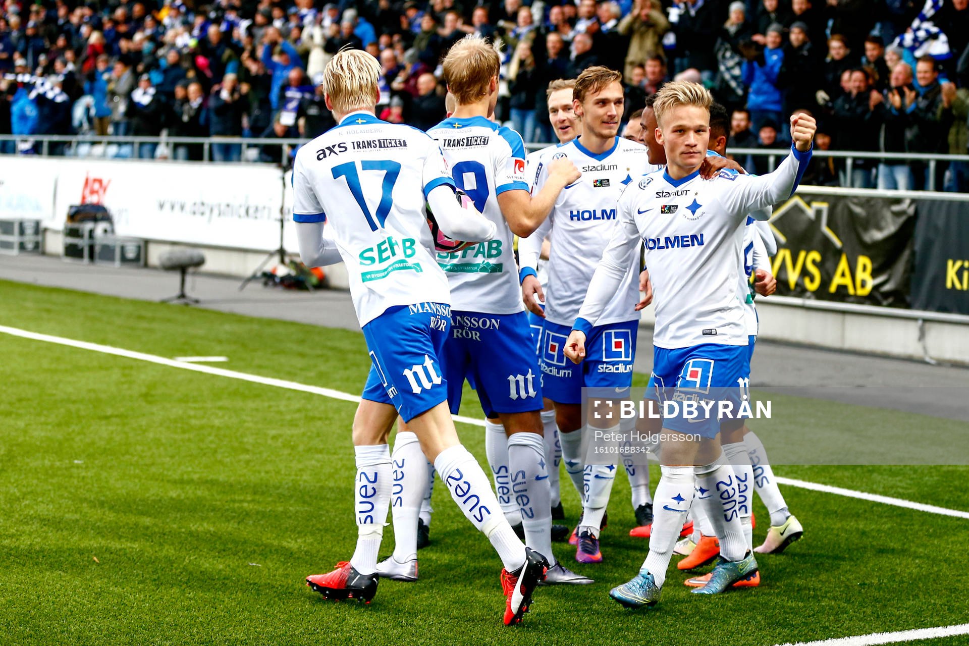 Norrköpings Nicklas Bärkroth jublar