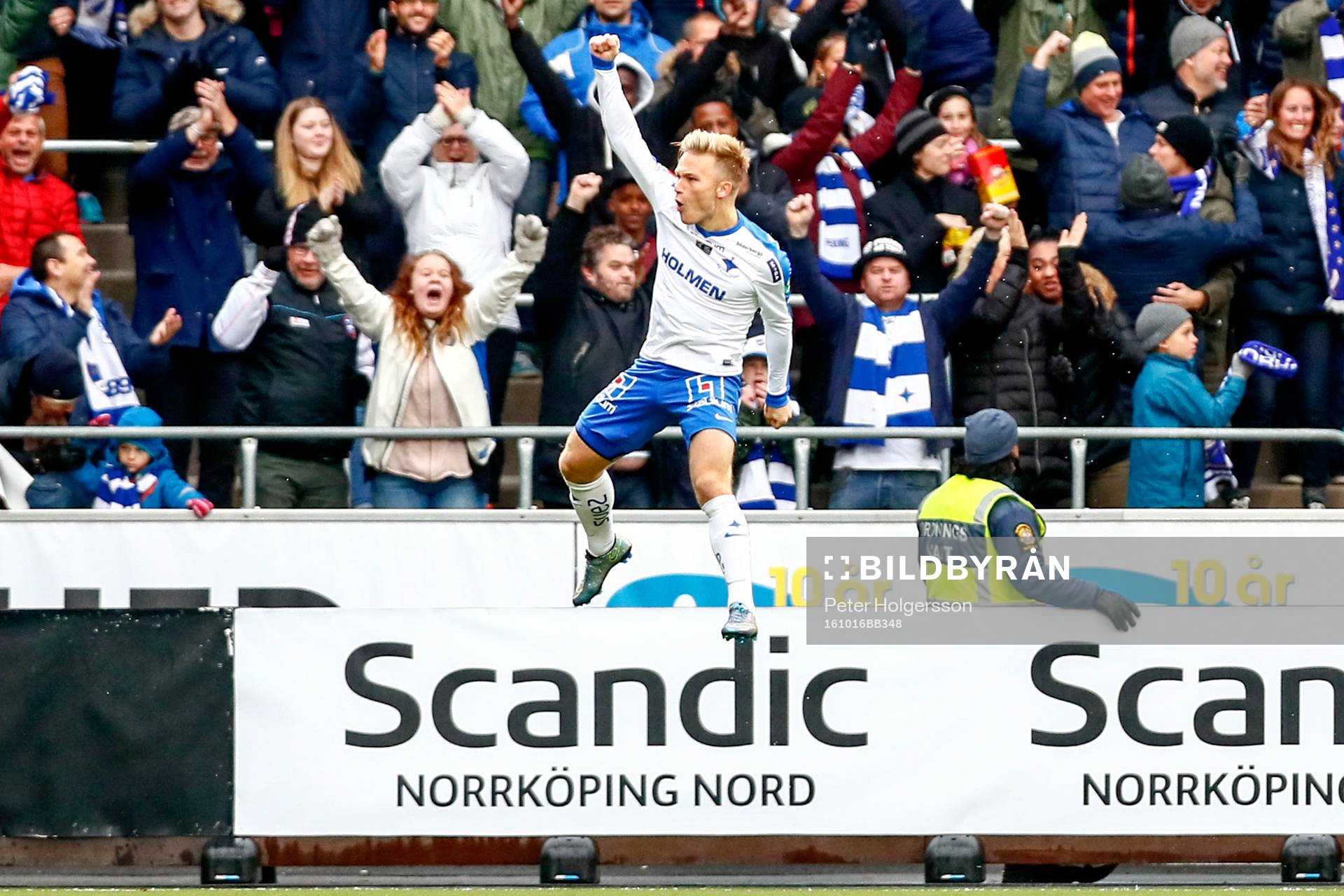 Norrköpings Nicklas Bärkroth jublar
