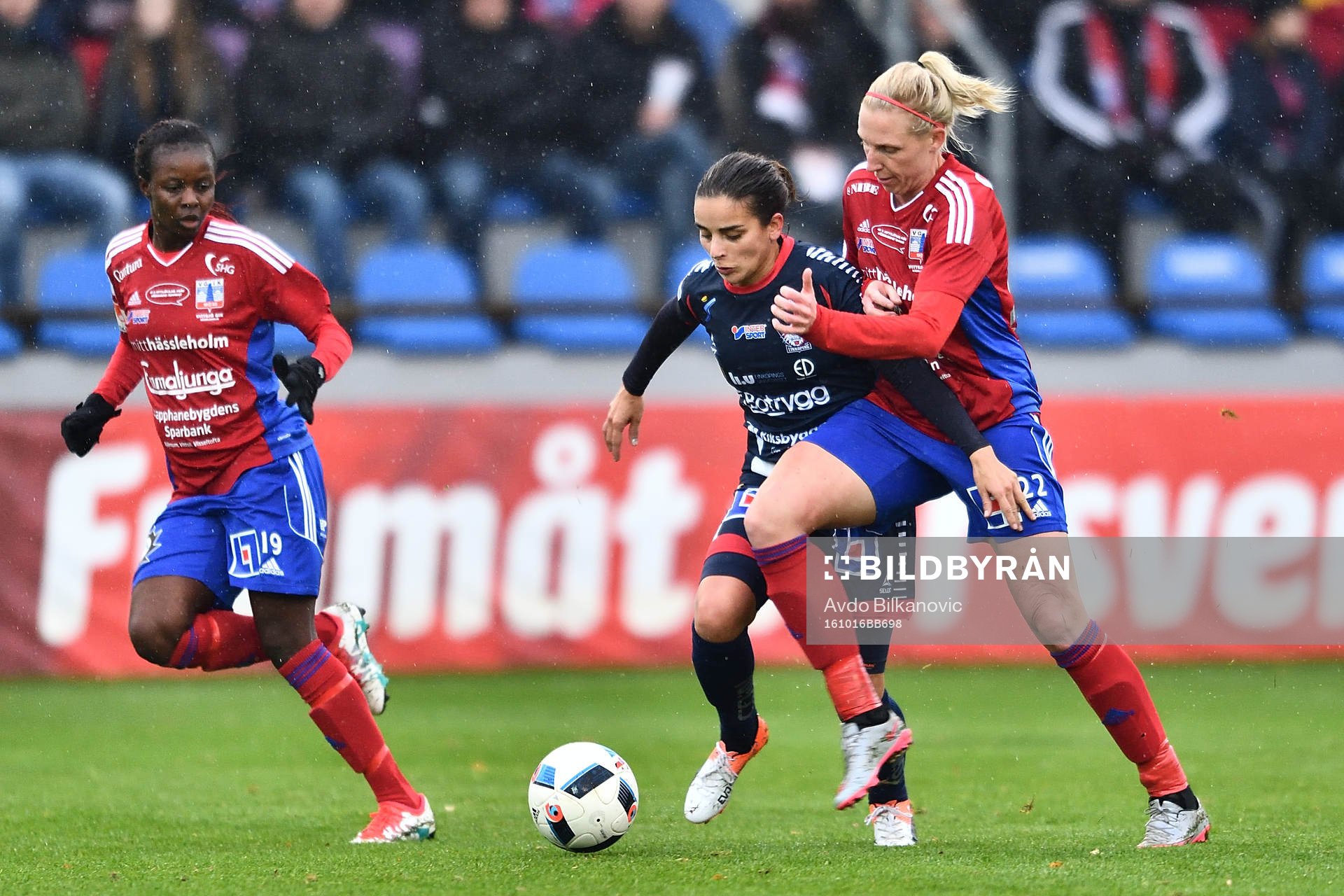 Vittsjö Sandra Adolfsson och Linköpings Claudia Neto