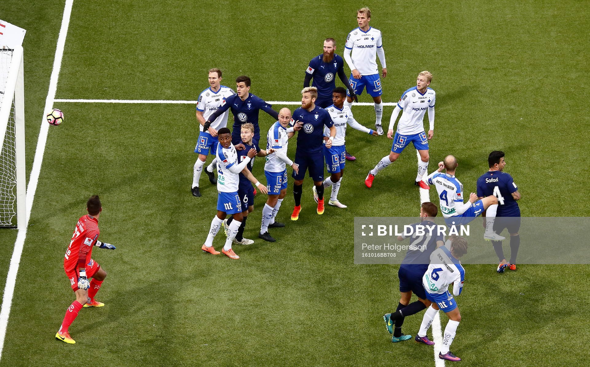 Mål 0-1 av Malmö FFs Kari Arnason