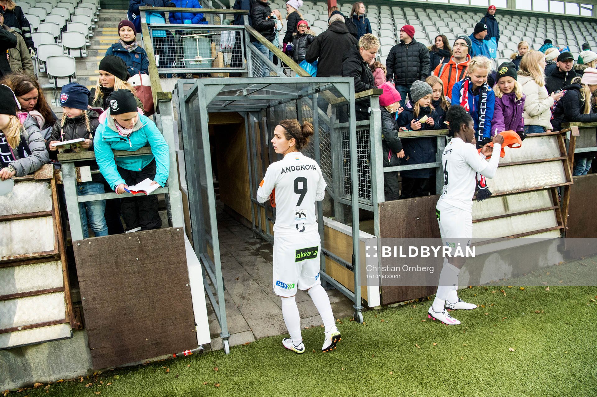 Rosengårds Natasa Andonova lämnar planen