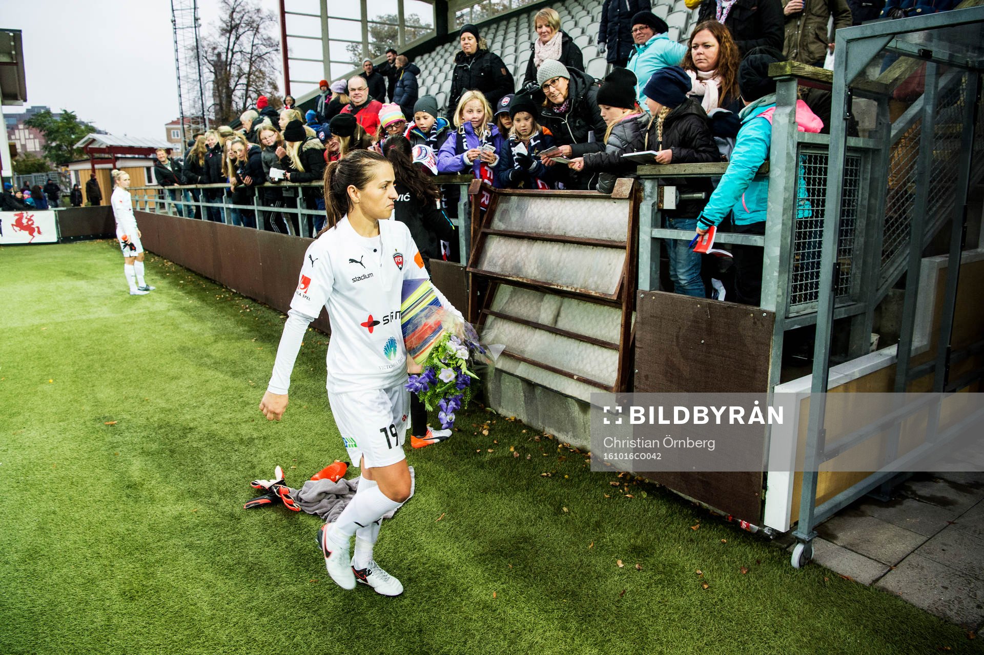 Rosengårds Iva Landeka lämnar planen