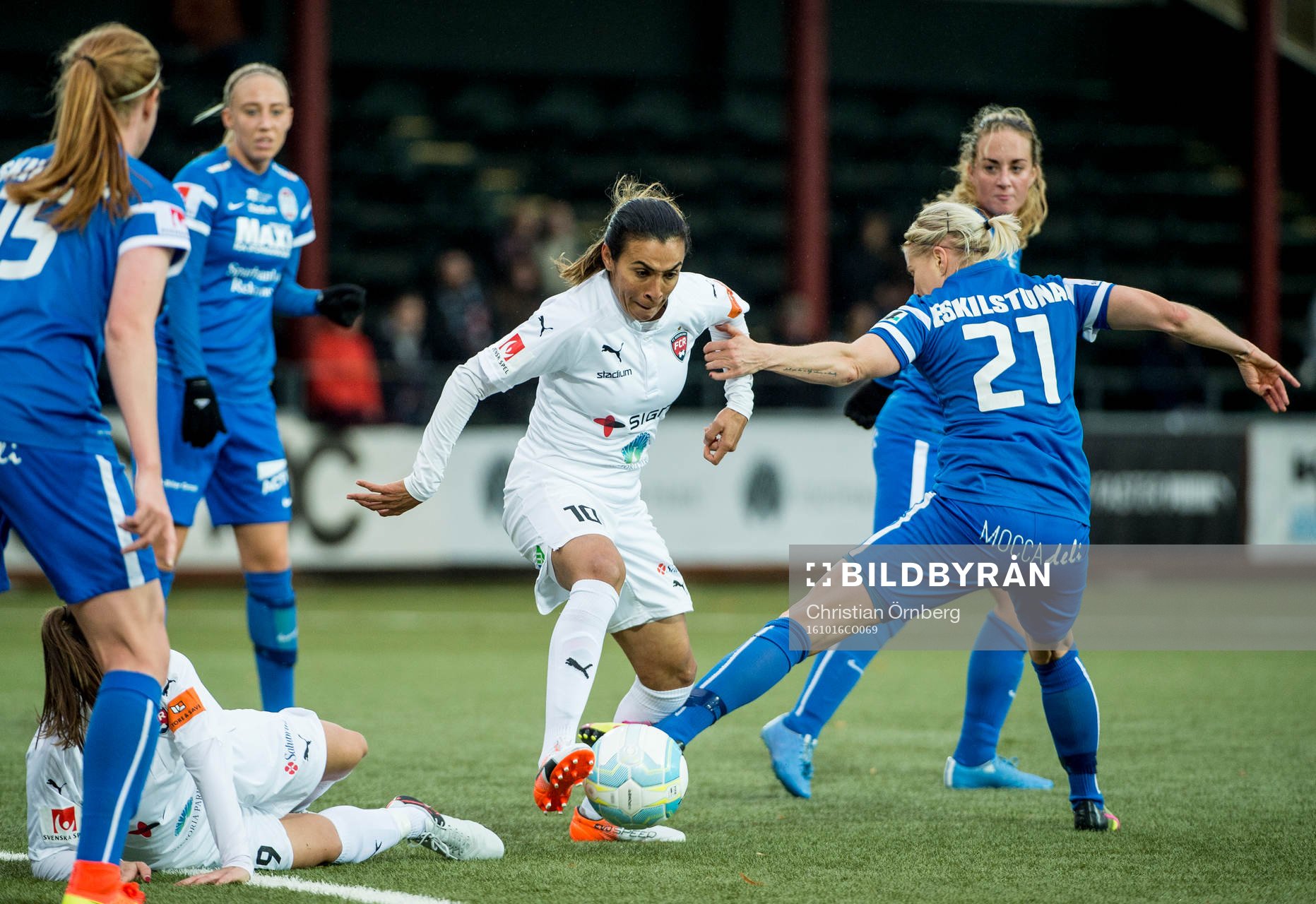 Rosengårds Iva Landeka och Marta Viera Da Silva mot
