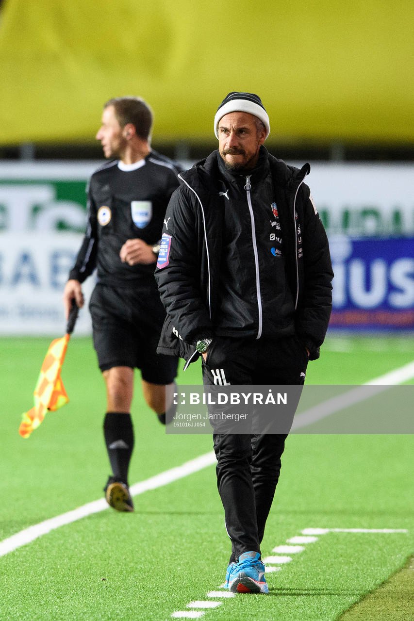 Helsingborgs manager Henrik Larsson
