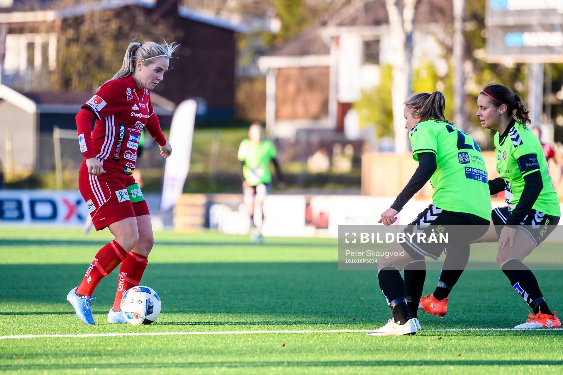 Piteås Irma Helin med bollen