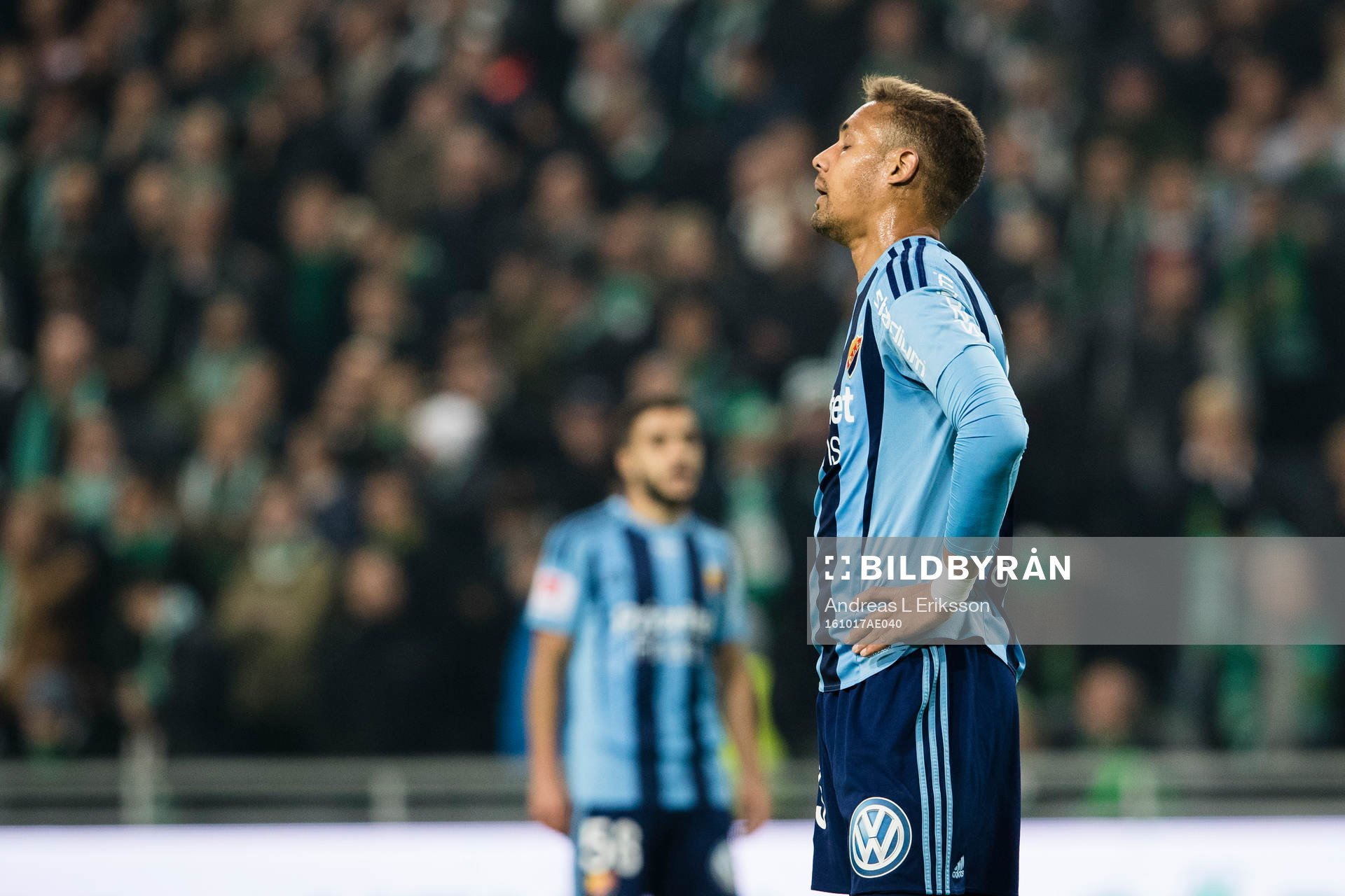 Djurgårdens Mathias Ranegie ser deppig ut