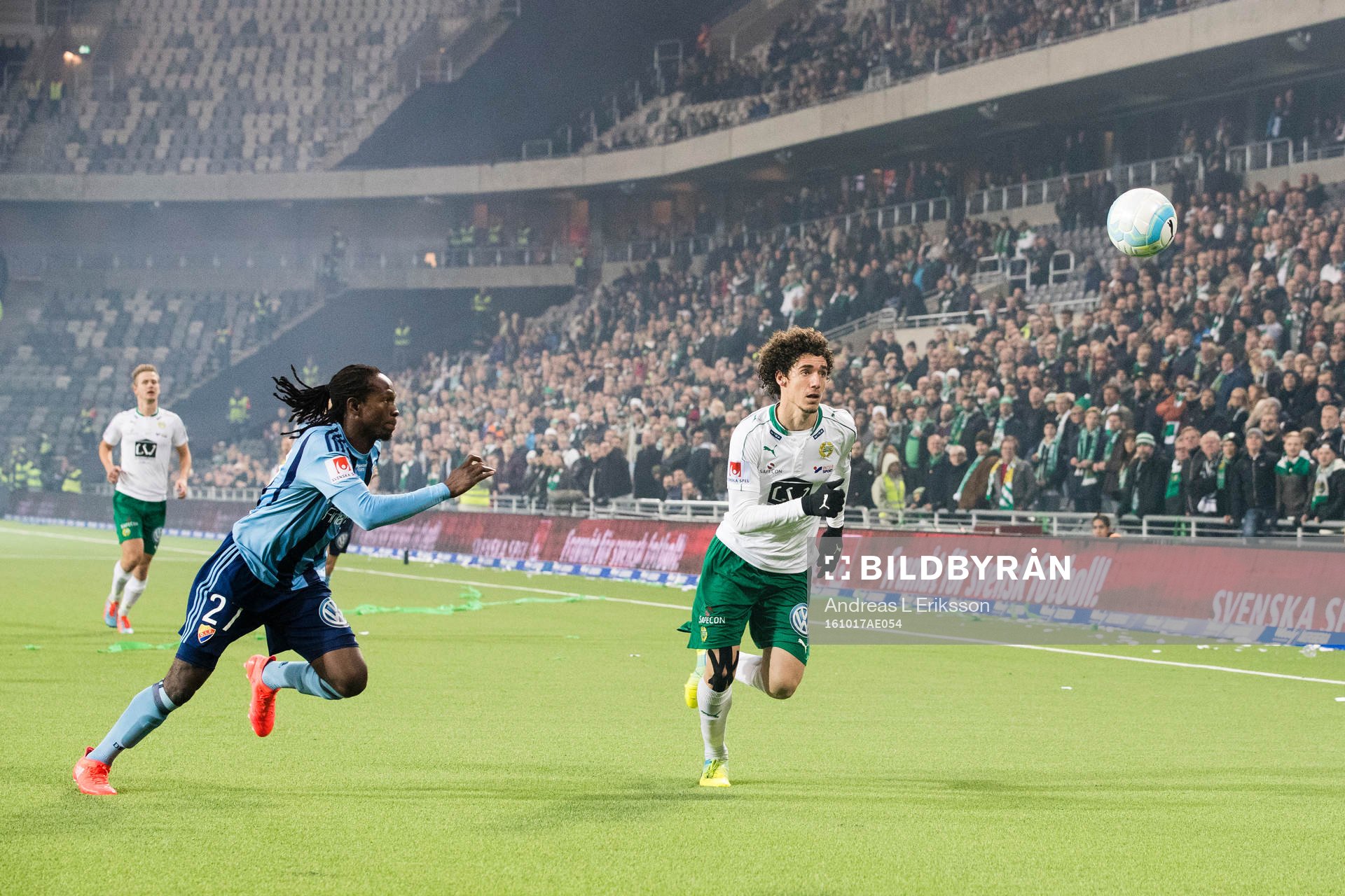Djurgårdens Kebba Ceesay och Hammarbys Romulo Cabral