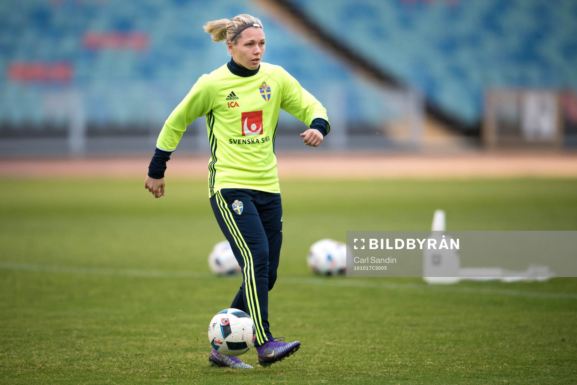 Sveriges målvakt Jennifer Falk