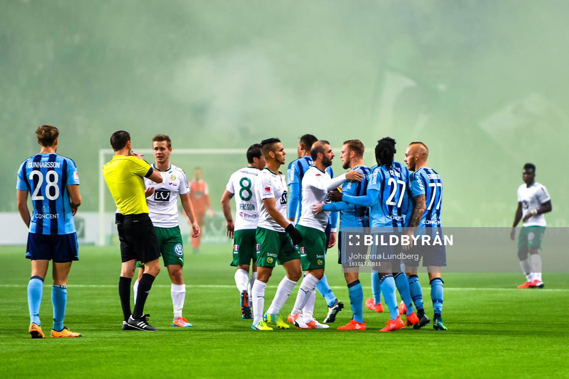 Spelarna i dispyt